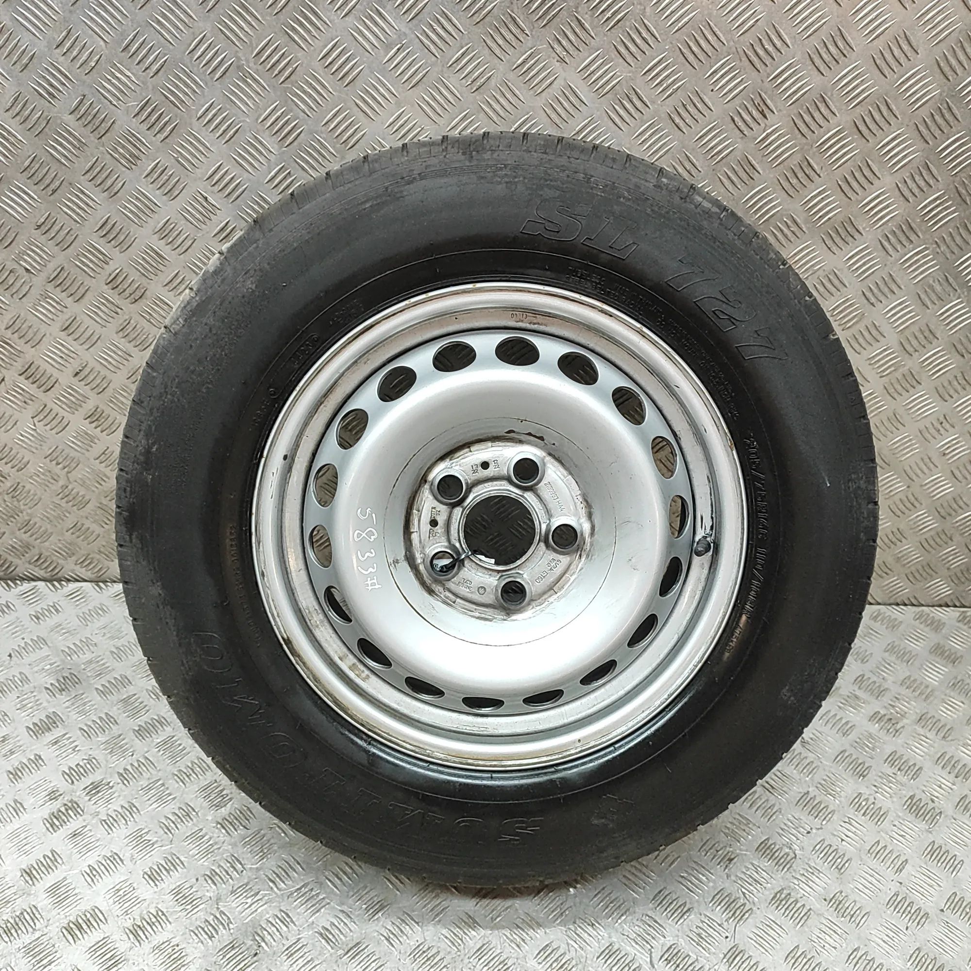 Volkswagen Crafter Alloy Wheel Alloy wheel — VW CRAFTER (Van SY_) (2016-...) —...