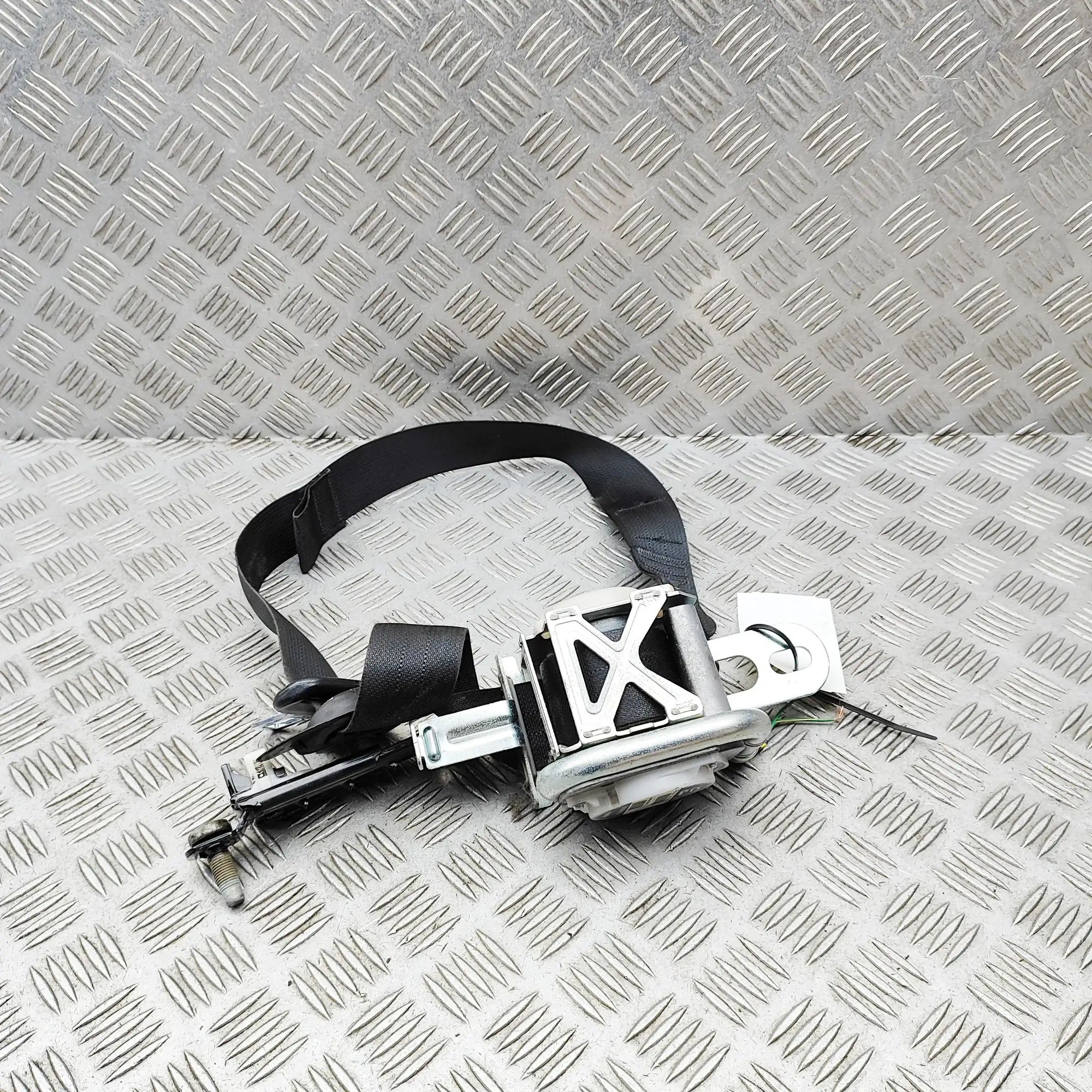 Jeep Grand Cherokee (WK) Front Right Seatbelt