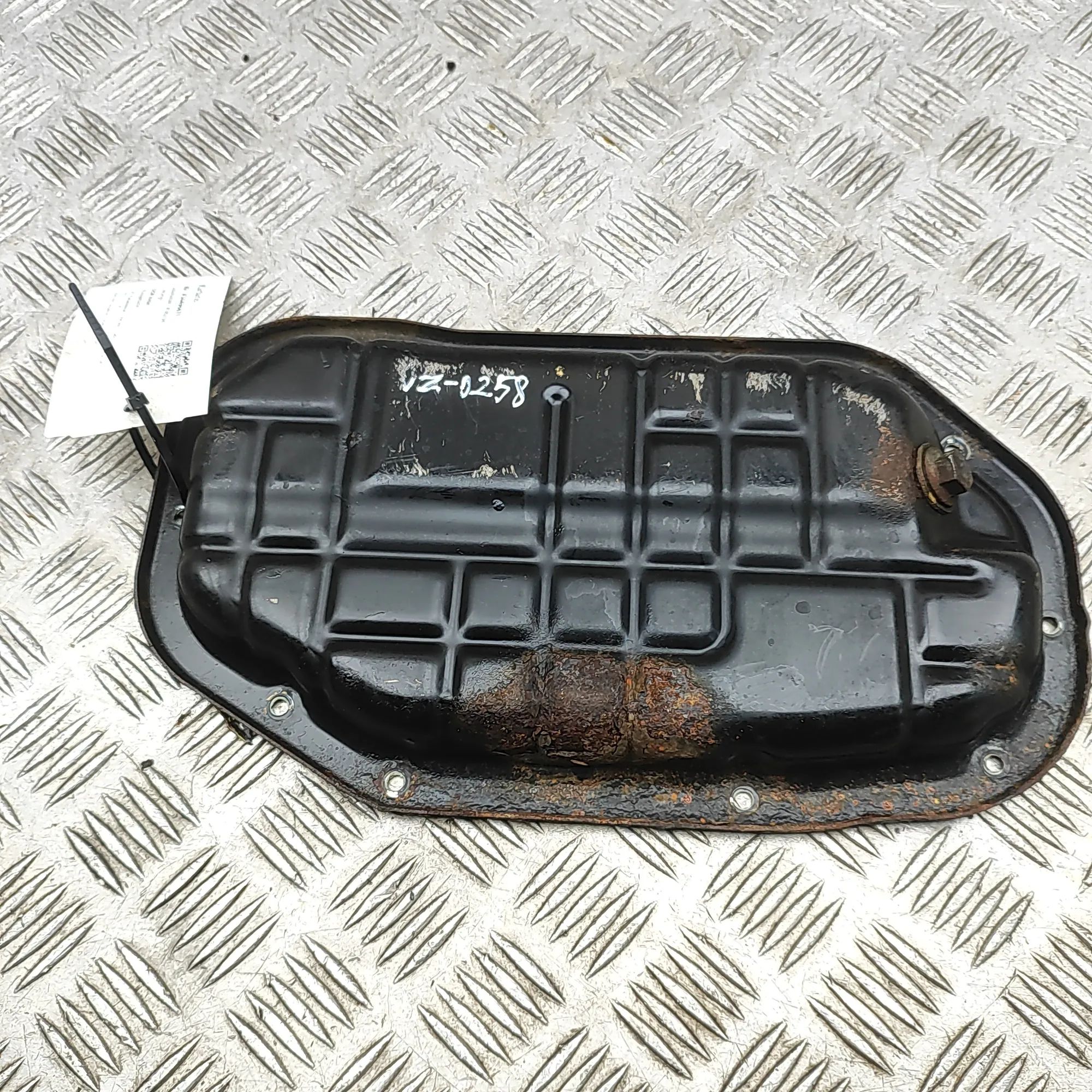 Infiniti Q50 Oil sump
