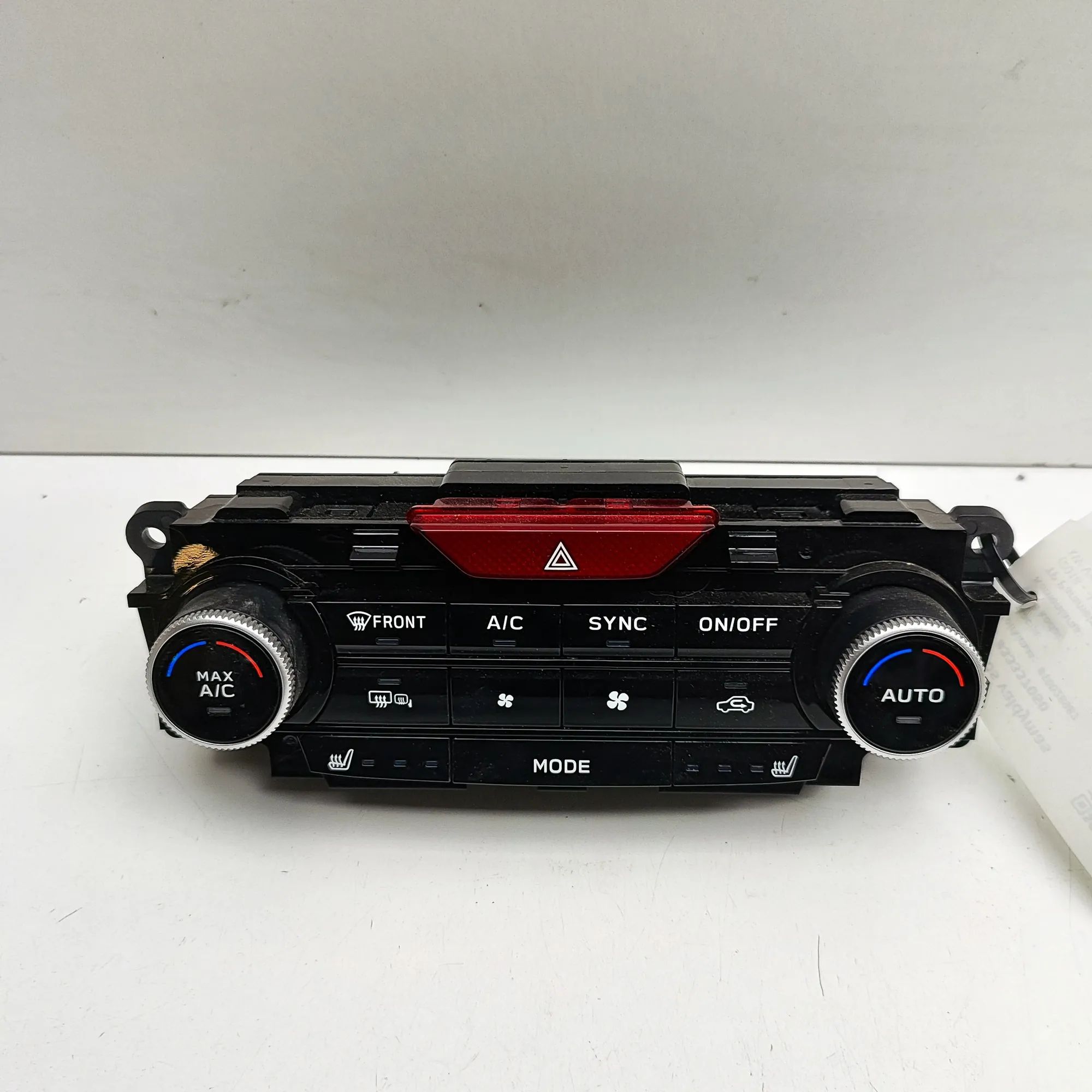 Subaru Forester Climate control unit Climate control unit — SUBARU FORESTER (V SK_) ...