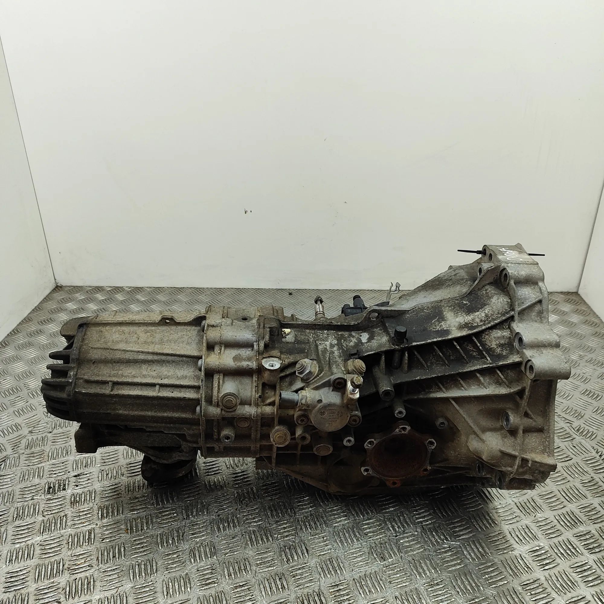 Audi A4 (B7) Gearbox Gearbox — AUDI A4 AVANT (8ED, B7) (2004-2008) —...