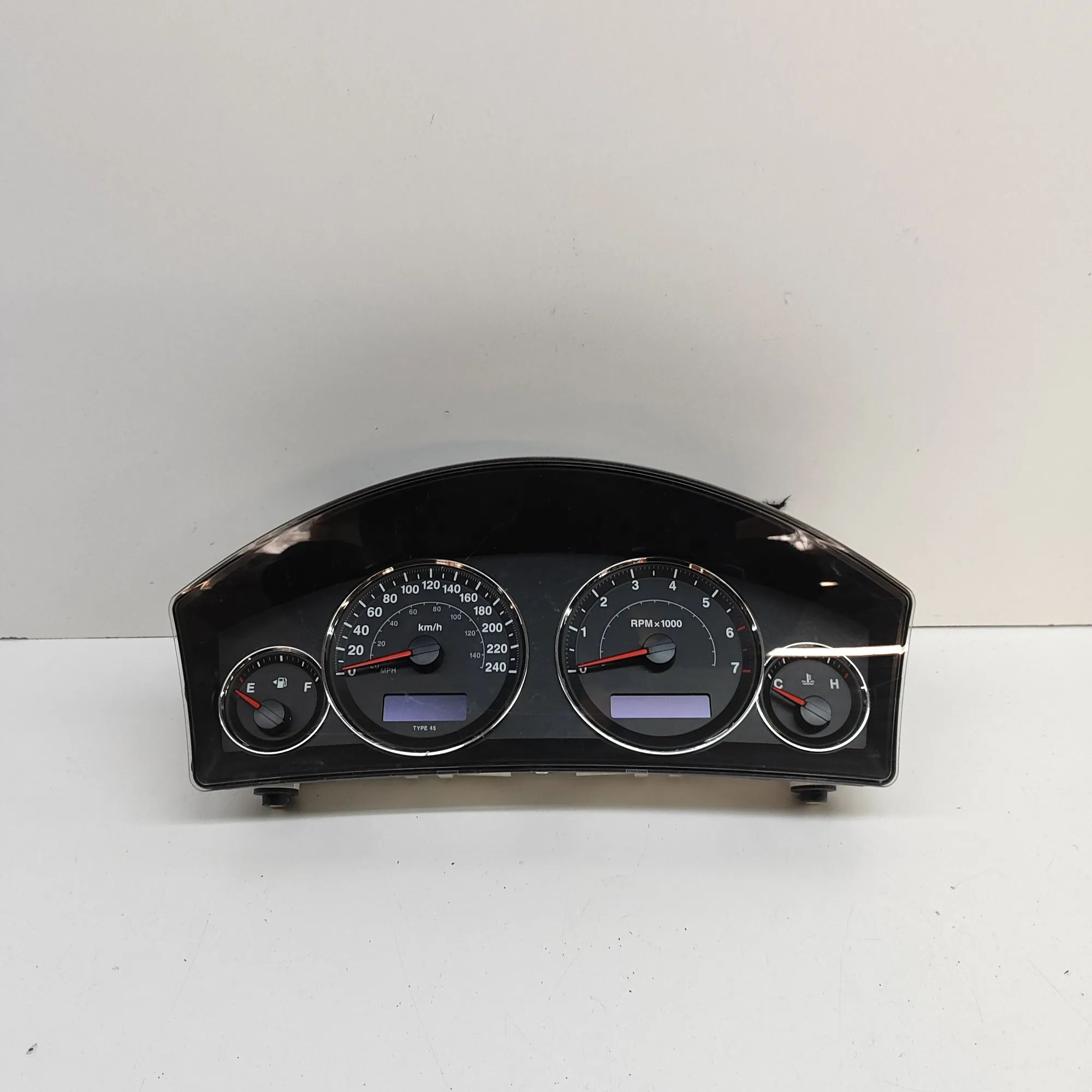 Jeep Grand Cherokee (WK) Instrument Cluster Speedometer