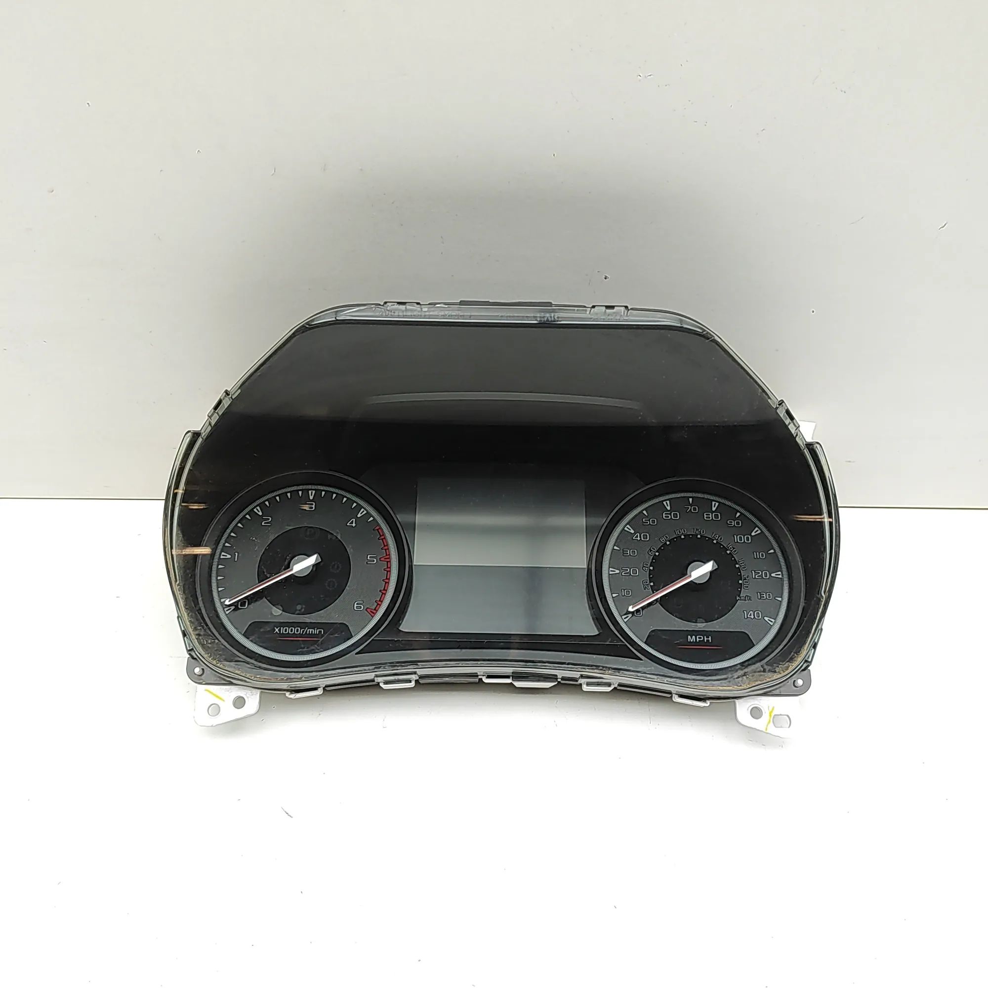 Isuzu  D-Max Instrument Cluster Speedometer Instrument Cluster Speedometer — ISUZU D-MAX (I...