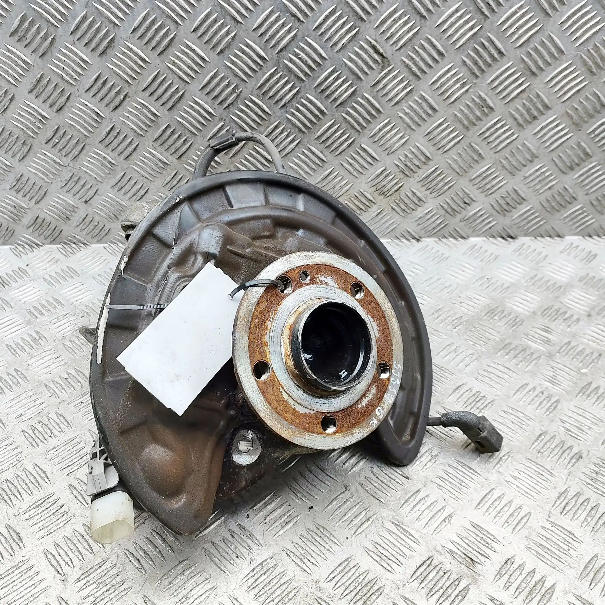 Mercedes-Benz GLA / EQA (H247) Rear Left Wheel Hub Spindle Rear Left Wheel Hub Spindle — MERCEDES BENZ GLA...