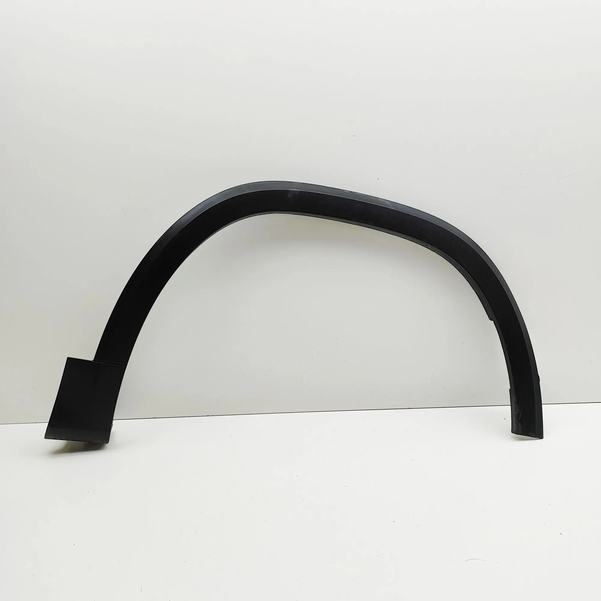 Mercedes-Benz GLB / EQB (X247) Wheel arch trim — front right Wheel arch trim — front right — MERCEDES BENZ G...