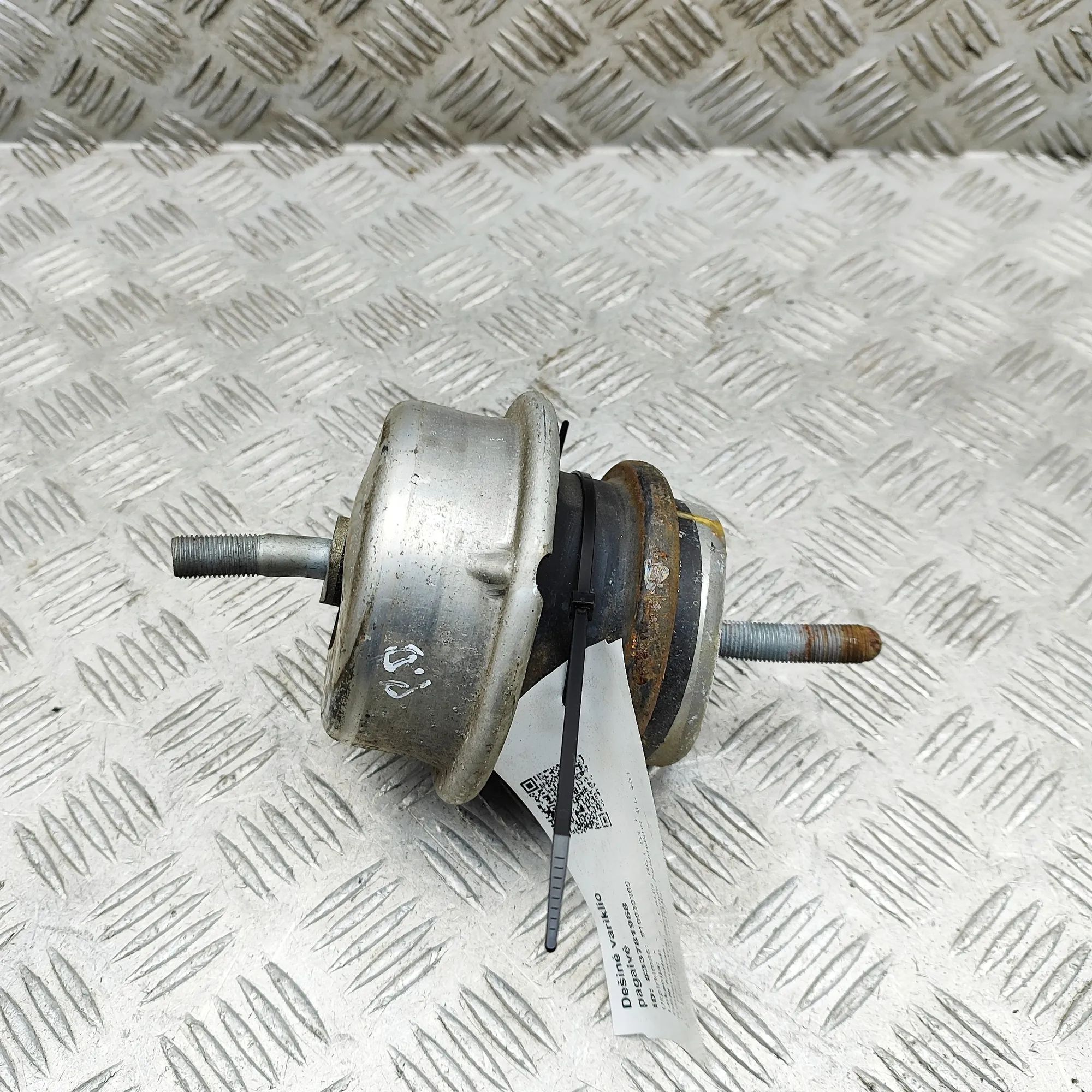Lexus RC Right Side Engine Mount Right Side Engine Mount — LEXUS RC (_C1_) (2014...