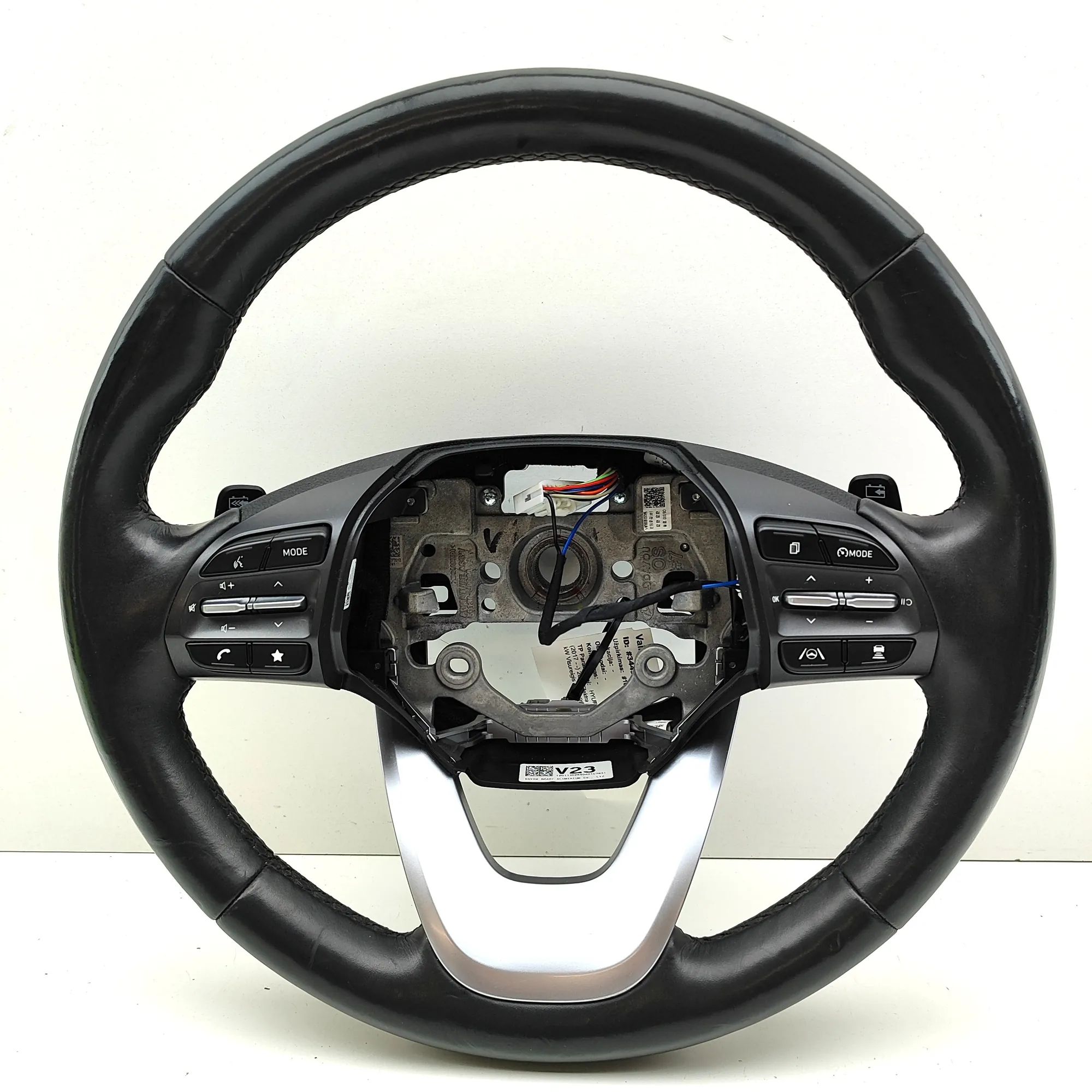 Hyundai Kona steering wheel Steering Wheel — HYUNDAI KONA (2017-...) — 5610...