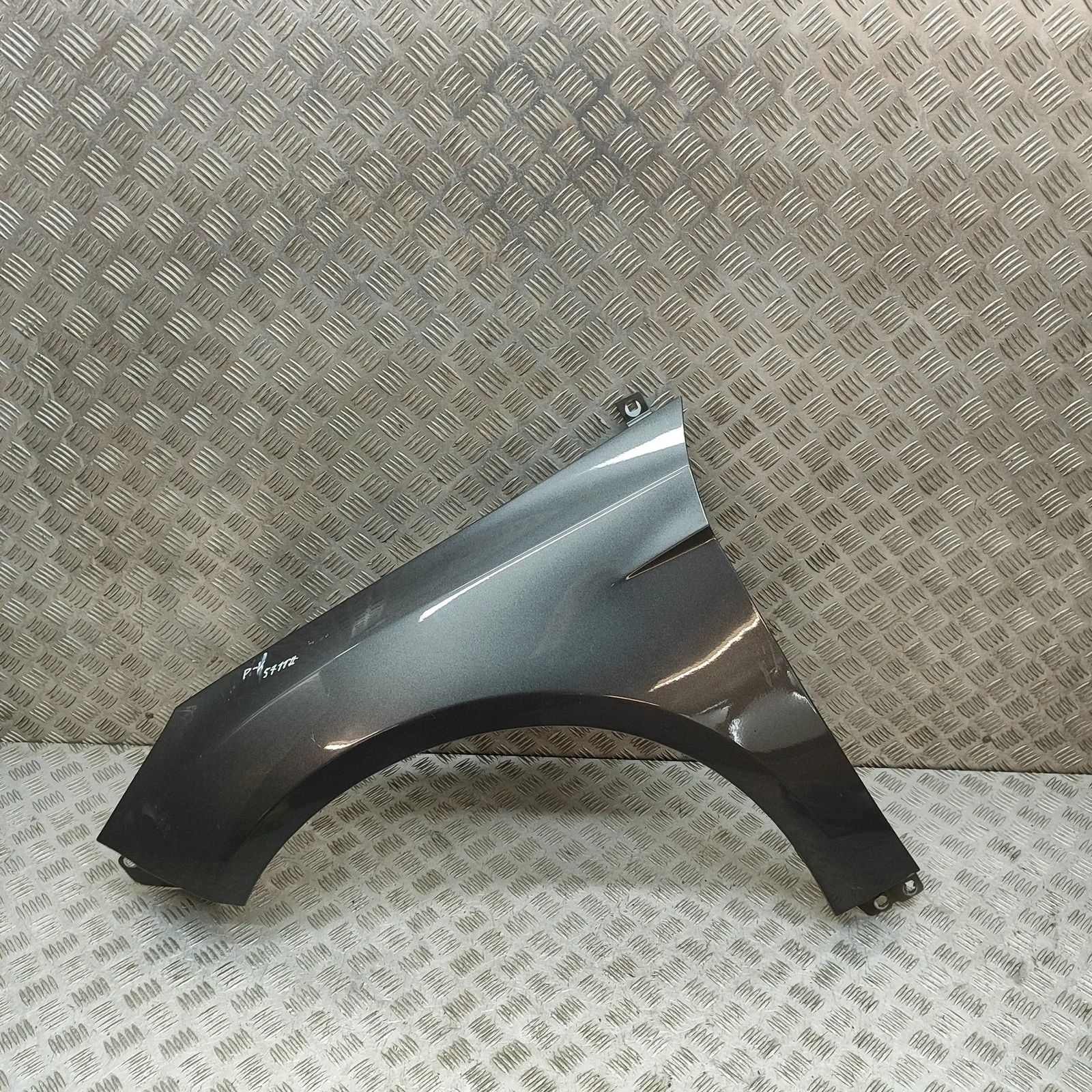 Ford Focus Front Left Fender Front Left Fender — FORD FOCUS (III) (2010-2020...