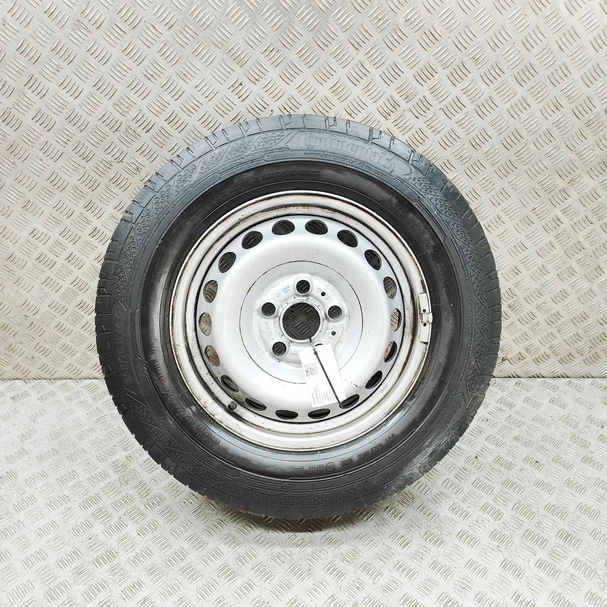 Volkswagen Crafter Alloy Wheel Alloy wheel — VW CRAFTER (Van SY_) (2016-...) —...