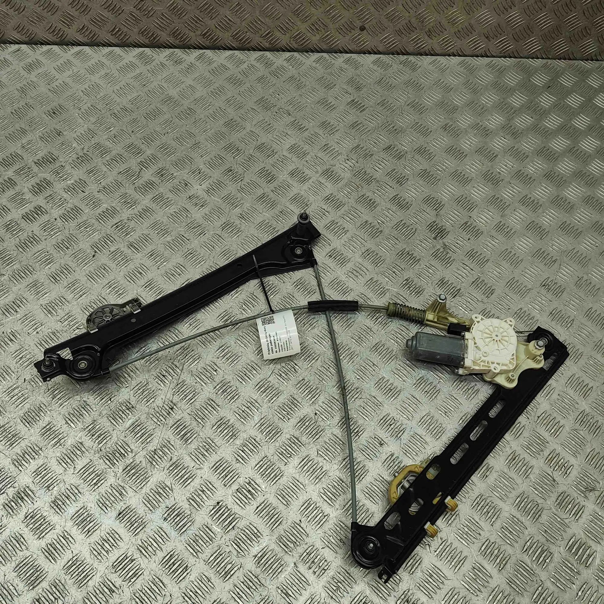 Porsche 911 (991) Front Right Door Window Regulator Front Right Door Window Regulator — PORSCHE 911...