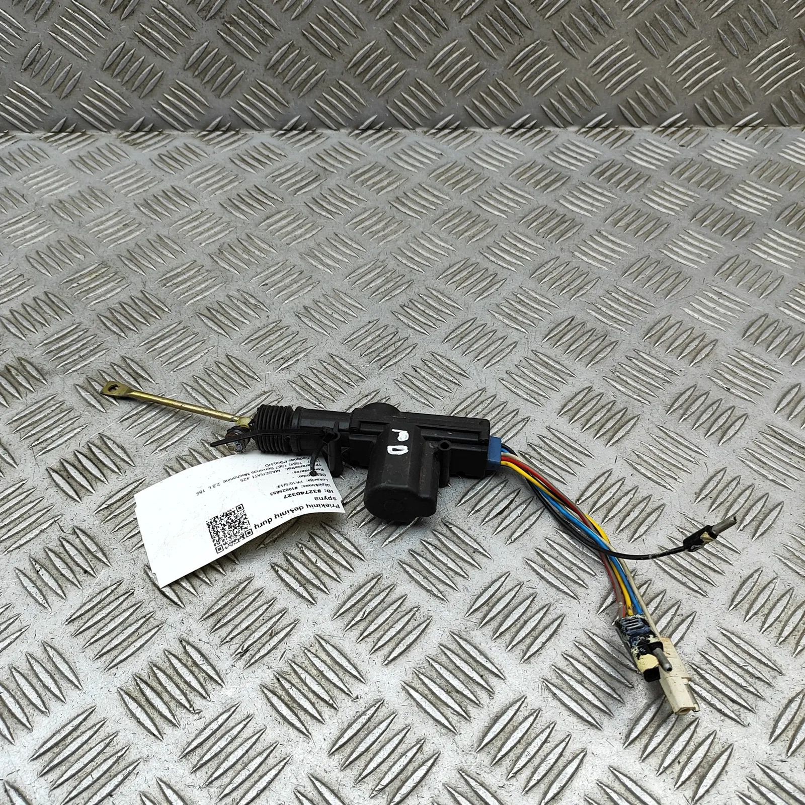 Maserati Biturbo (2, 4, Spyder, Karif) Door control unit — front right Door control unit — front right — MASERATI 425 ...