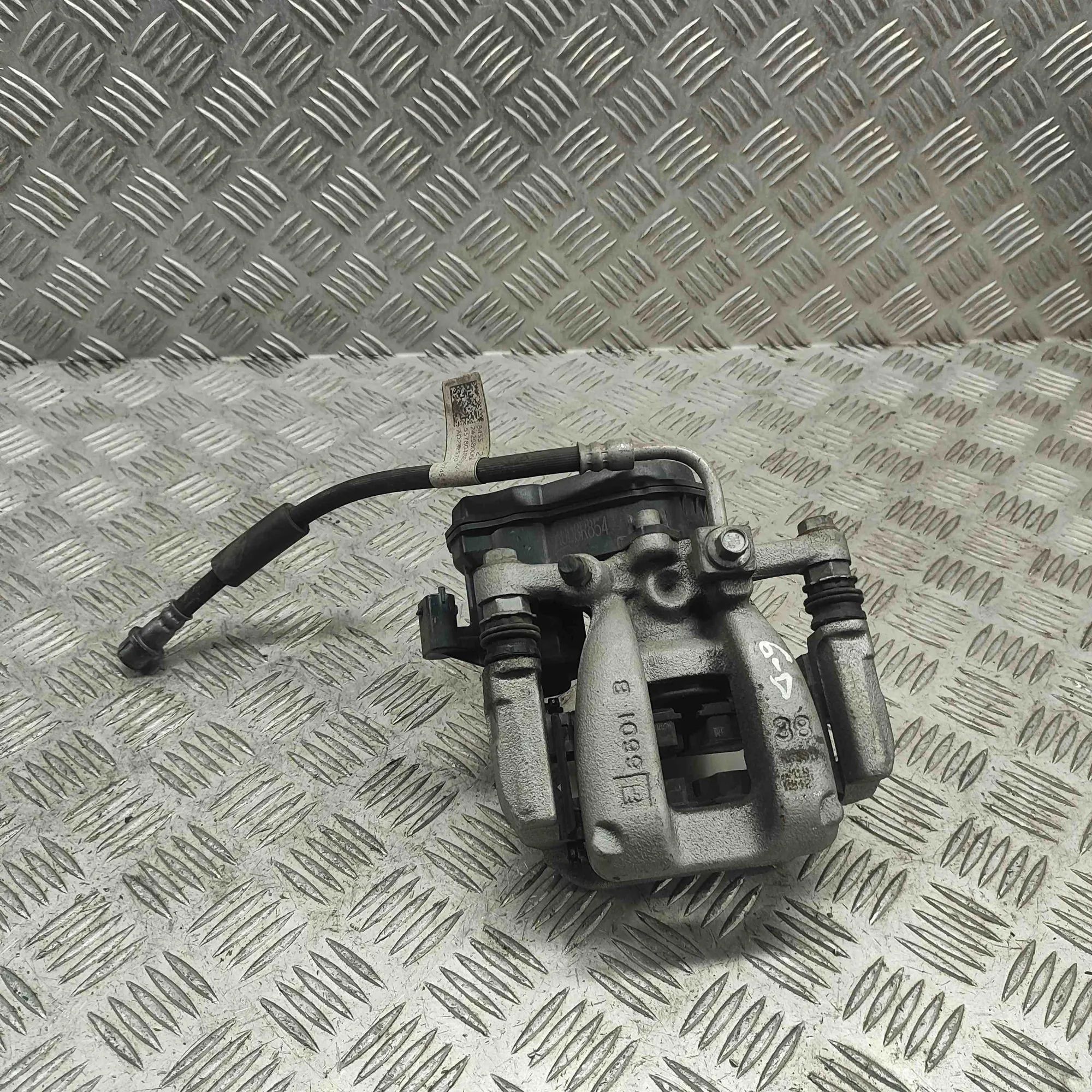 Chevrolet Malibu Brake caliper — rear right Brake caliper — rear right — CHEVROLET MALIBU (...