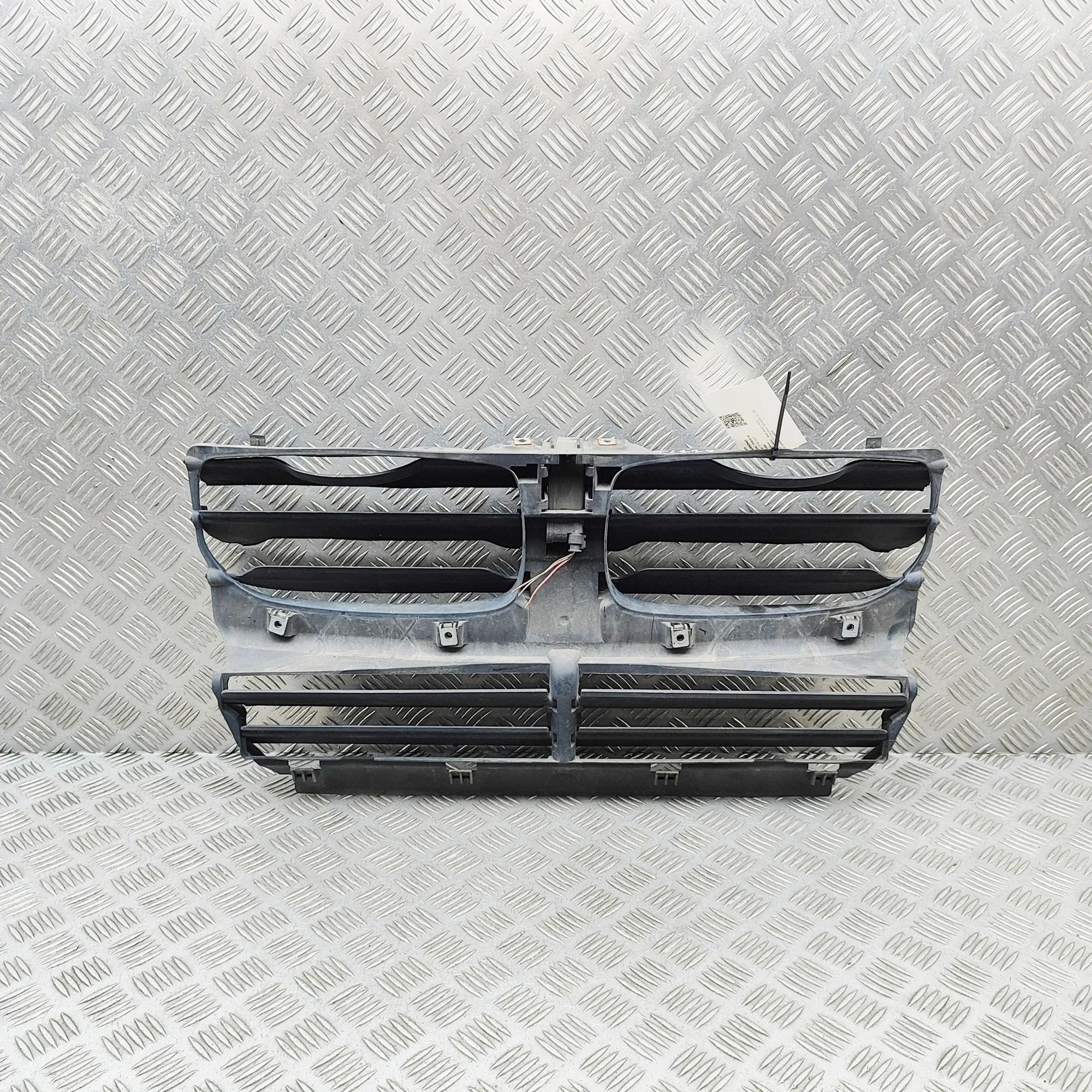 BMW X6 (E71 / E72) Radiator Air Intake Channel Radiator Air Intake Channel — BMW X6 (E71, E72)...