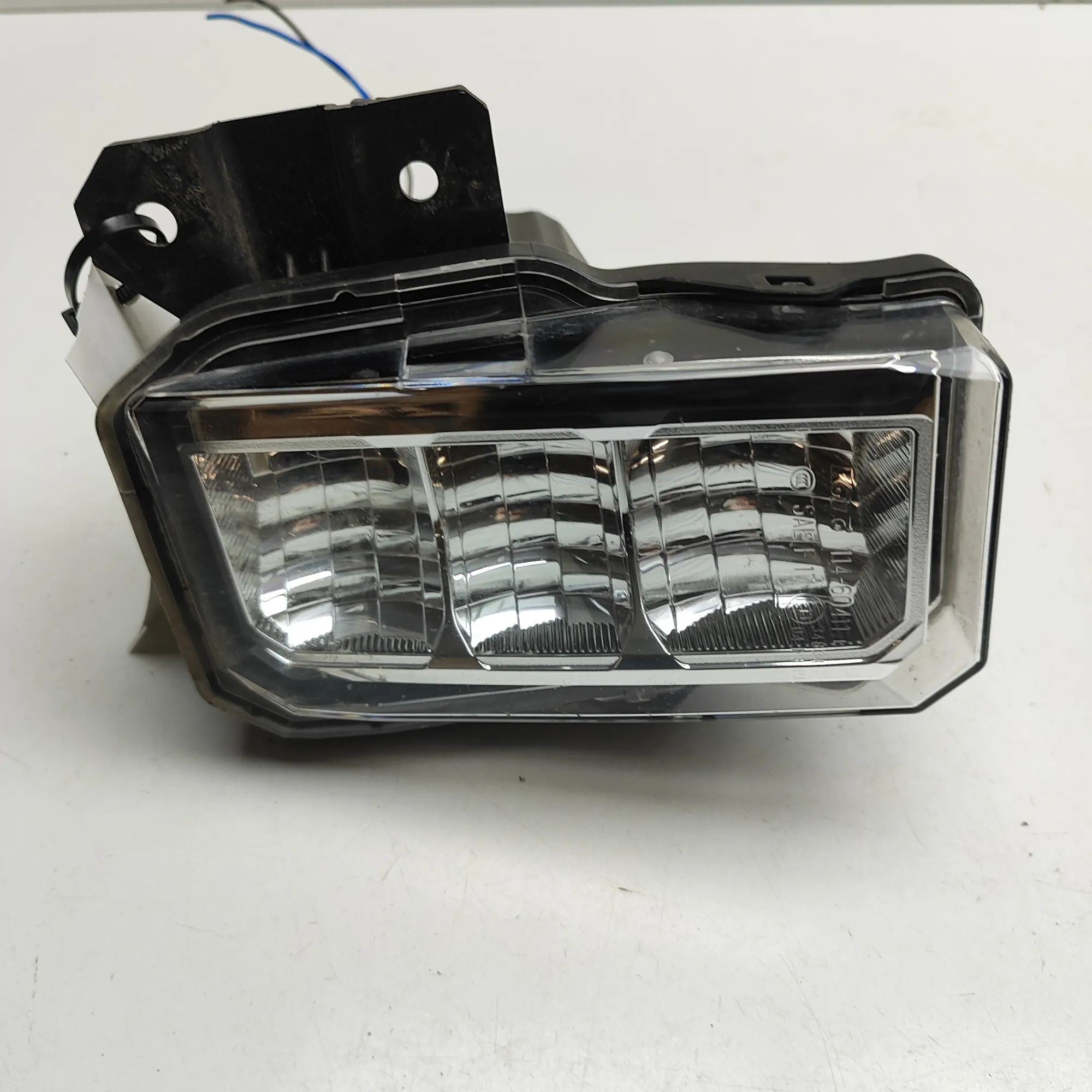 Subaru Forester Front Right Fog Light Front Right Fog Light — SUBARU FORESTER (V SK_)...