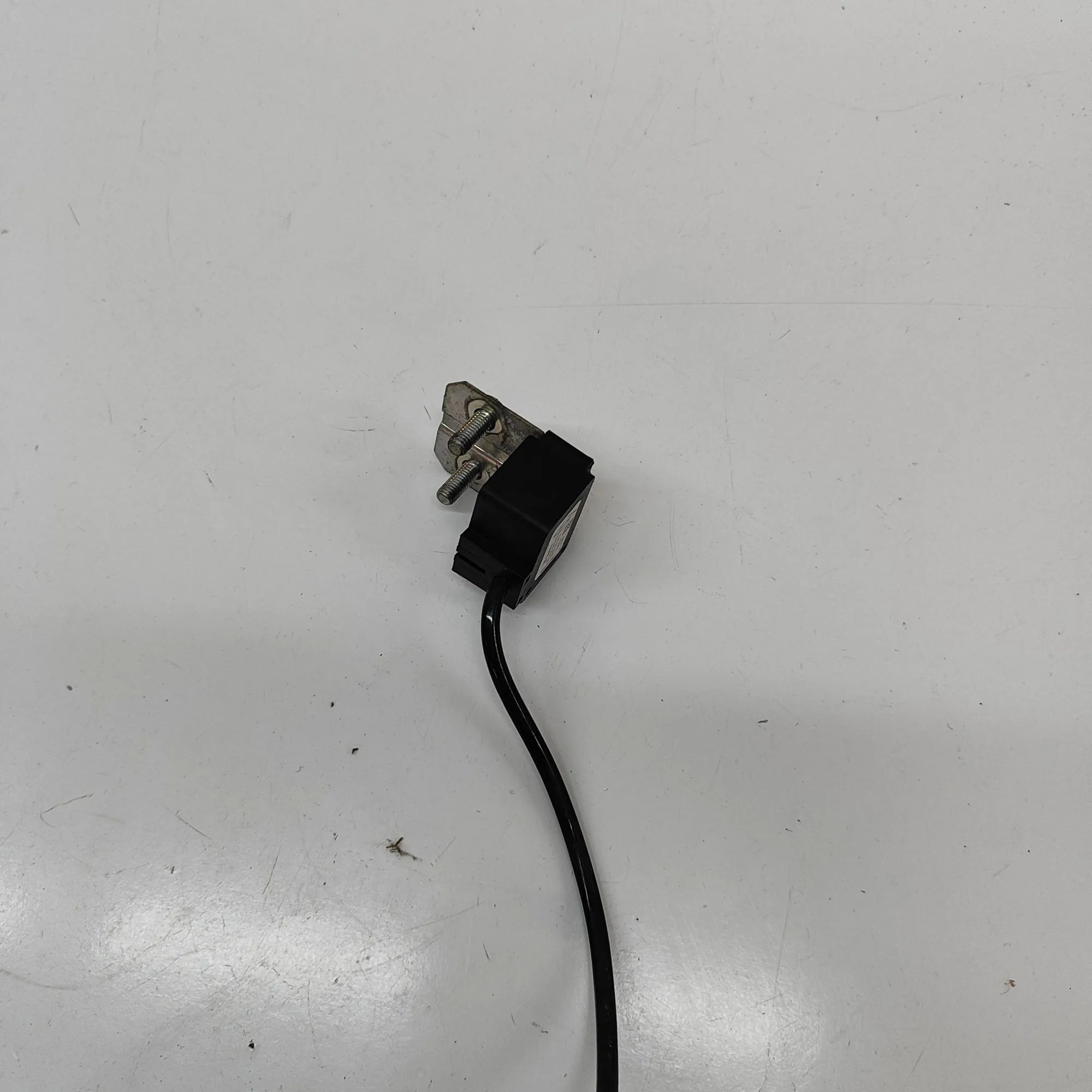 Mercedes-Benz A (W176) Датчик ускорения Acceleration Sensor — MERCEDES BENZ AMG (GT C19...