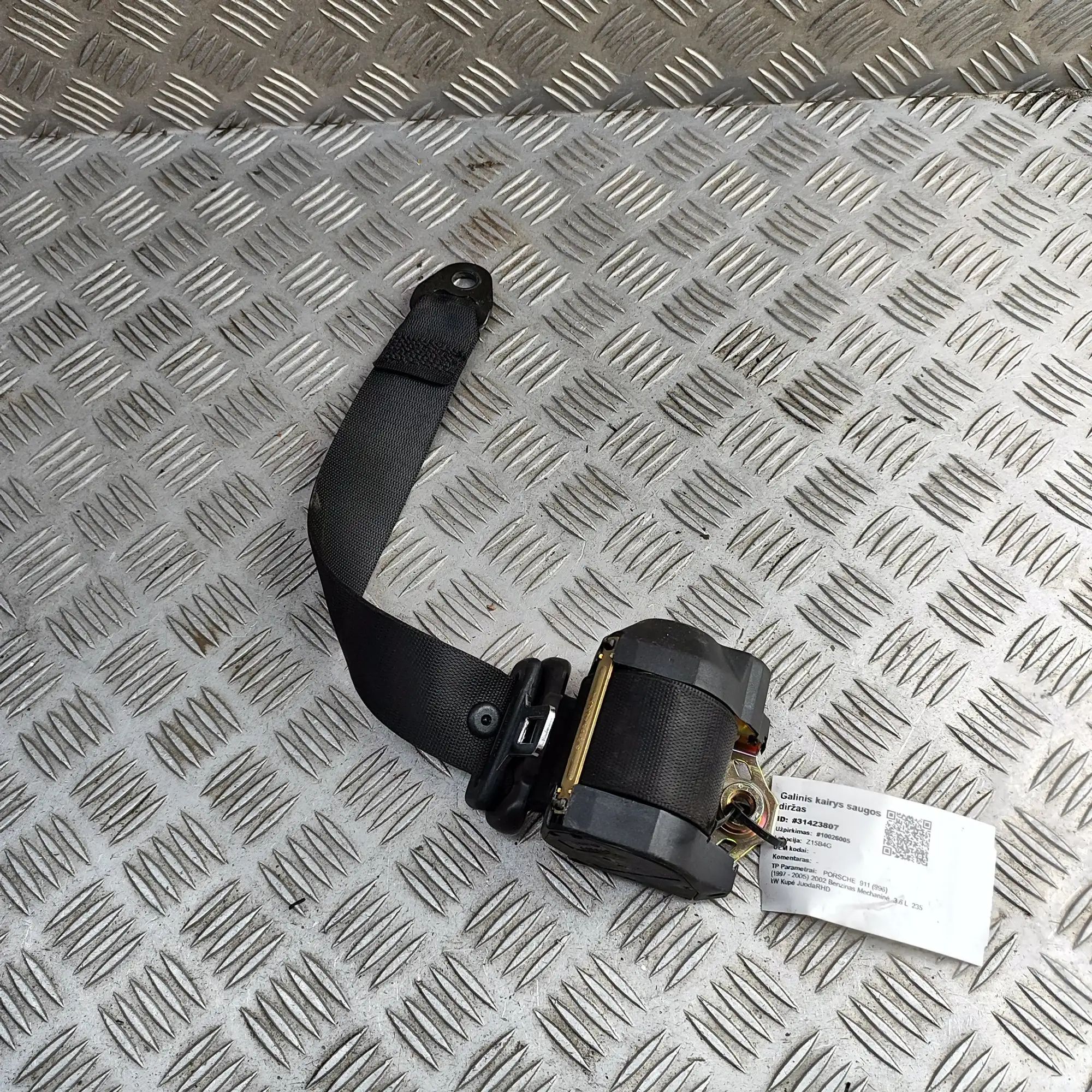 Porsche 911 (996) Rear Left Seatbelt Rear Left Seatbelt — PORSCHE 911 (996) (1997-20...
