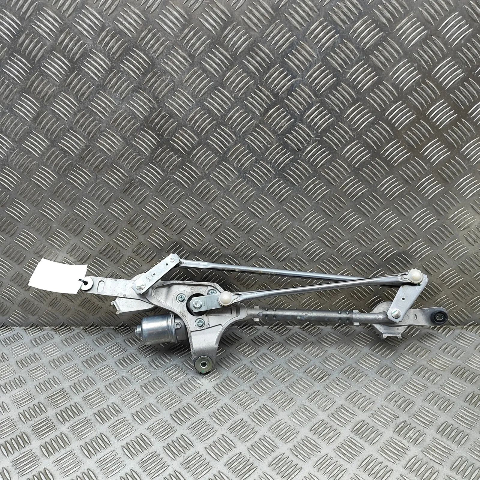 Chevrolet Malibu Front Windshield Wiper Mechanism Front Windshield Wiper Mechanism — CHEVROLET MA...