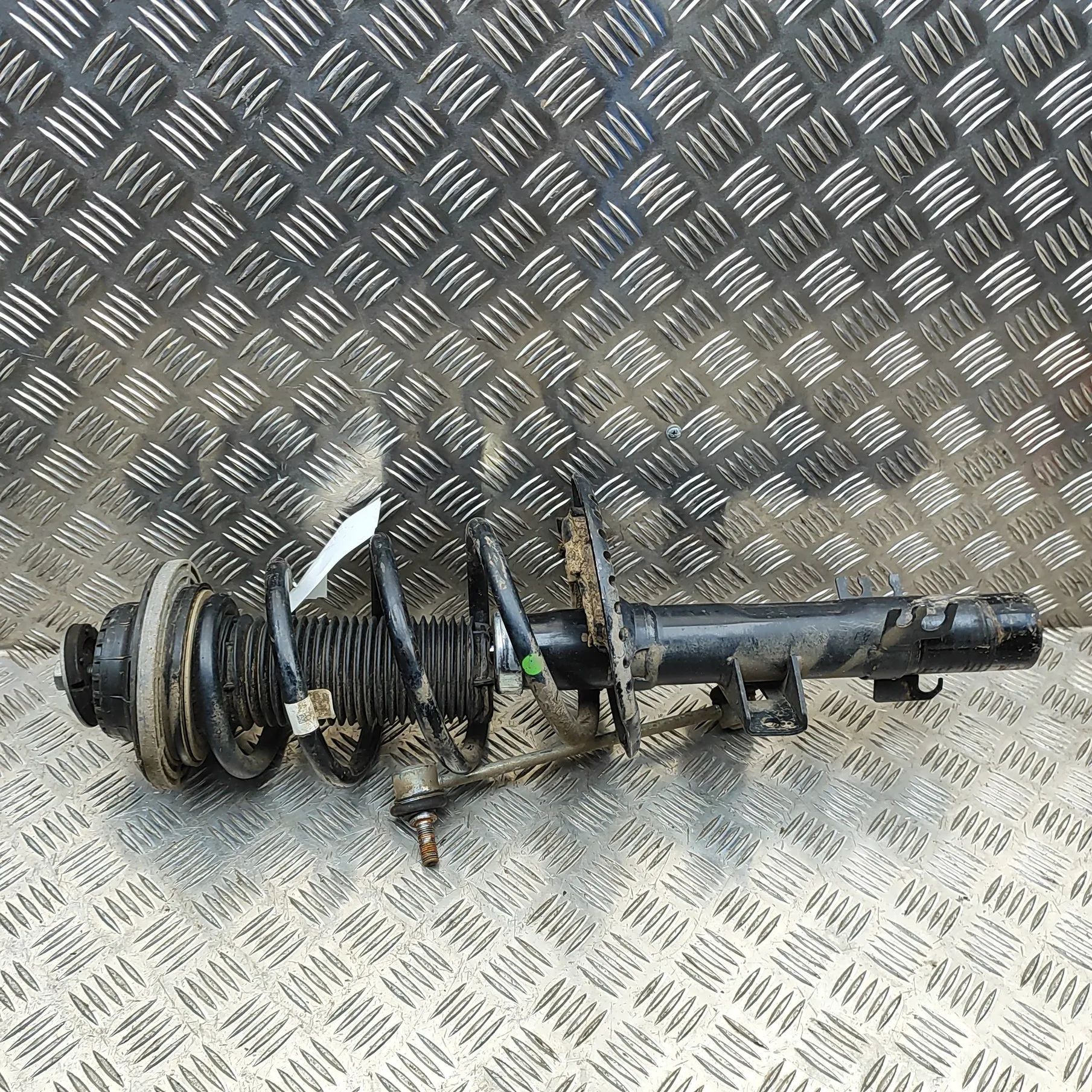 Volkswagen Transporter (T6, Caravelle, Multivan) Shock absorber — front left Shock absorber — front left — VW TRANSPORTER (V...