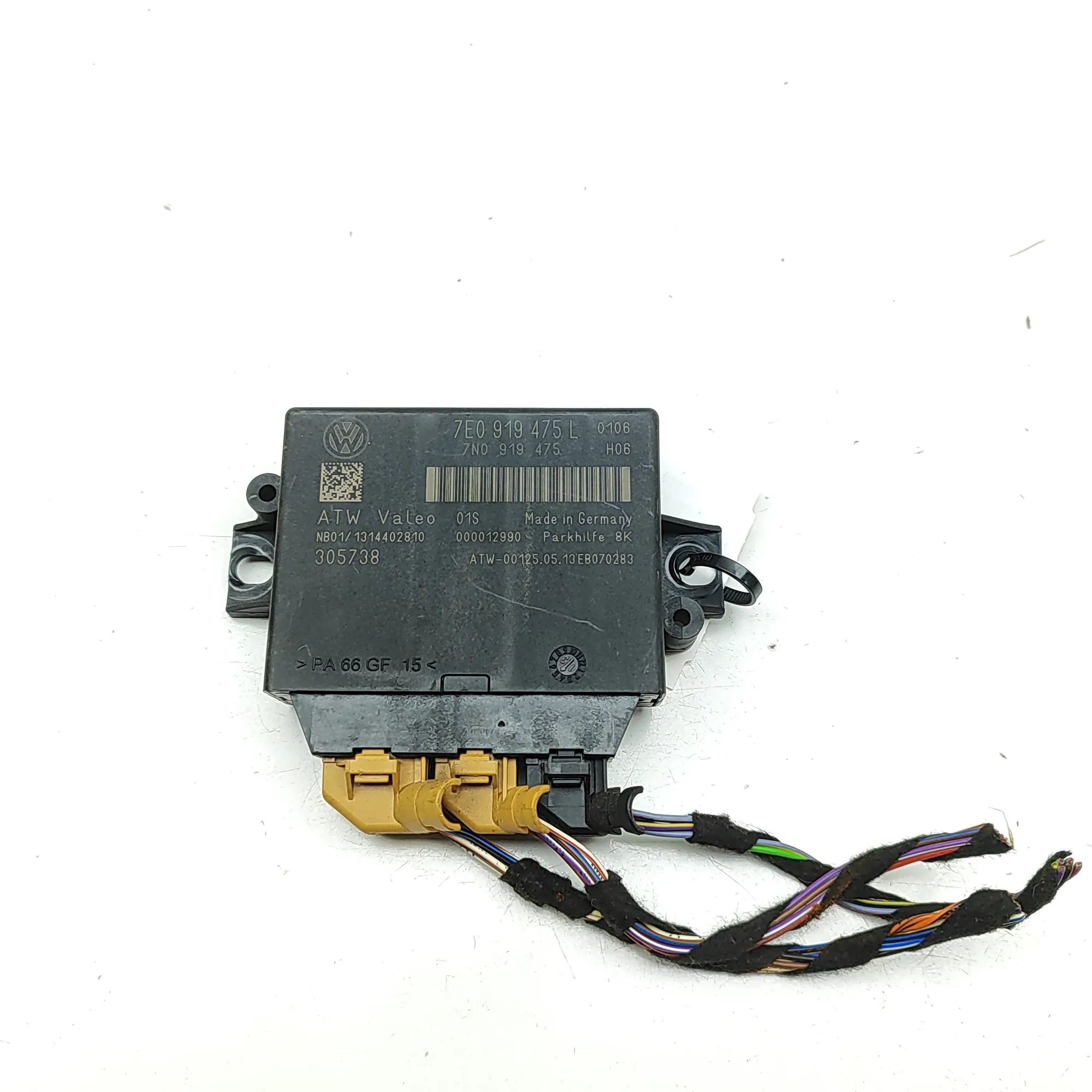 Volkswagen Amarok PDC Parking Sensor Control Unit PDC Parking Sensor Control Unit — VW AMAROK (2H...