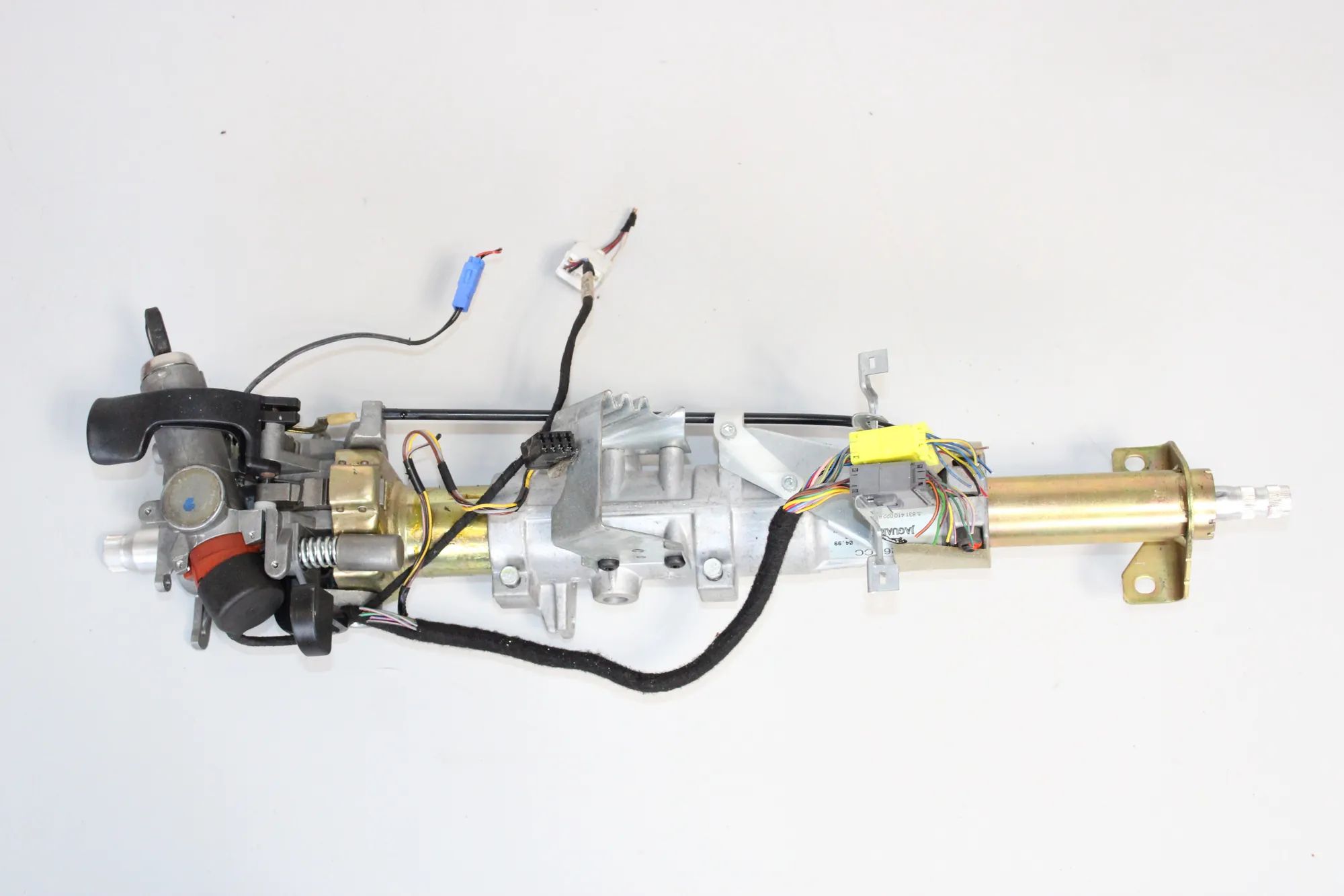 Jaguar XJ (X308) Steering Column Mechanism Steering Column Mechanism — JAGUAR XJ (X308) (1...