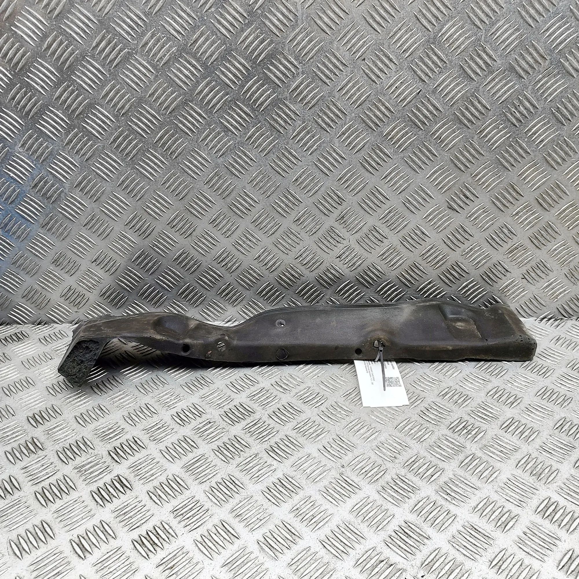 Ferrari California Plastic fender panel — front left Plastic fender panel — front left — FERRARI CAL...