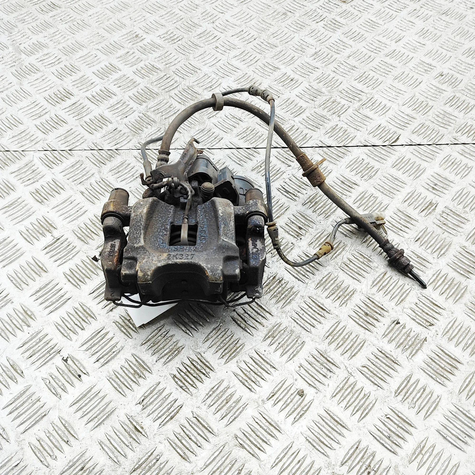 Land Rover Range Rover Evoque Brake caliper — rear right Brake caliper — rear right — LAND ROVER RANGE R...