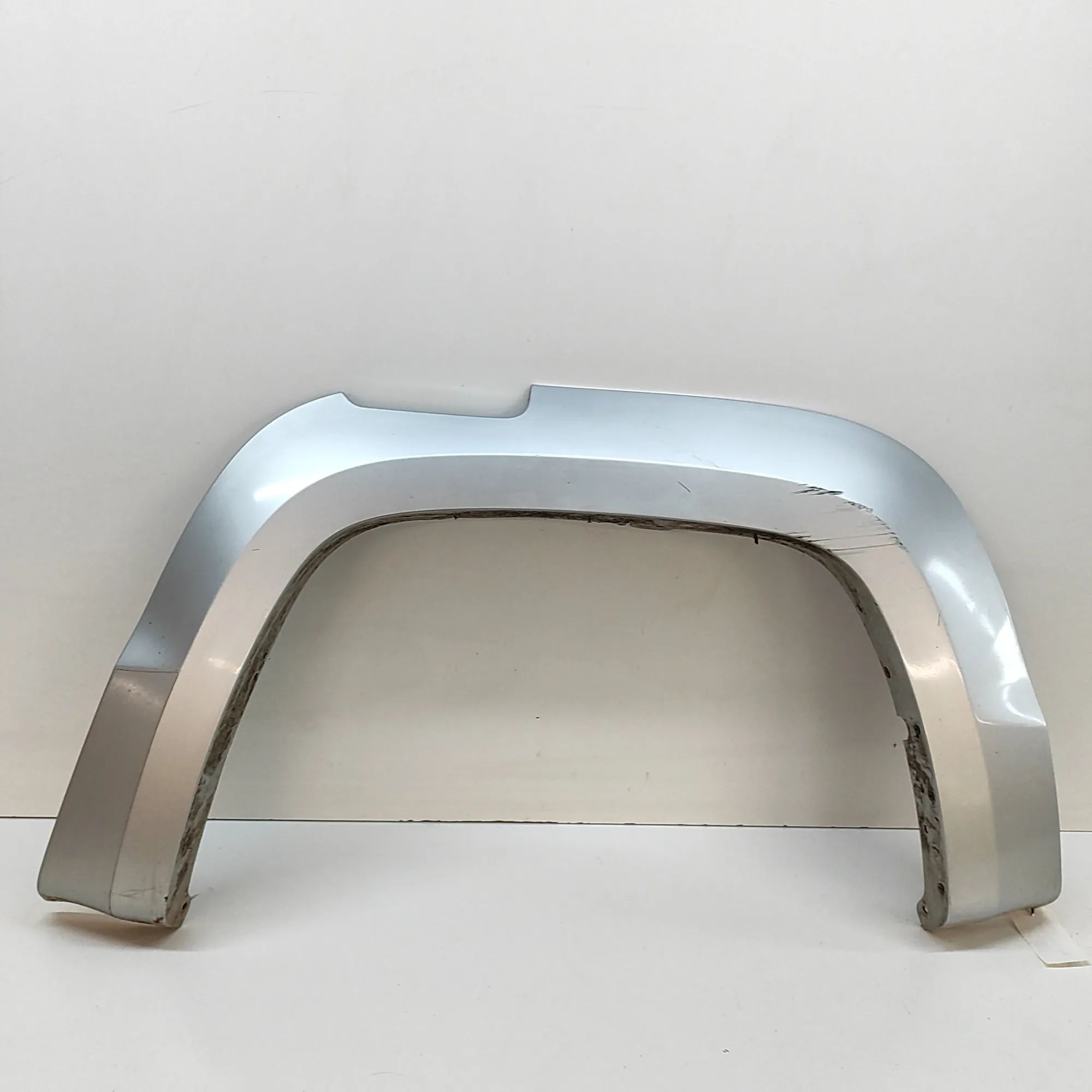 Volkswagen Amarok Wheel arch trim — rear left Wheel arch trim — rear left — VW AMAROK (2H_, S...