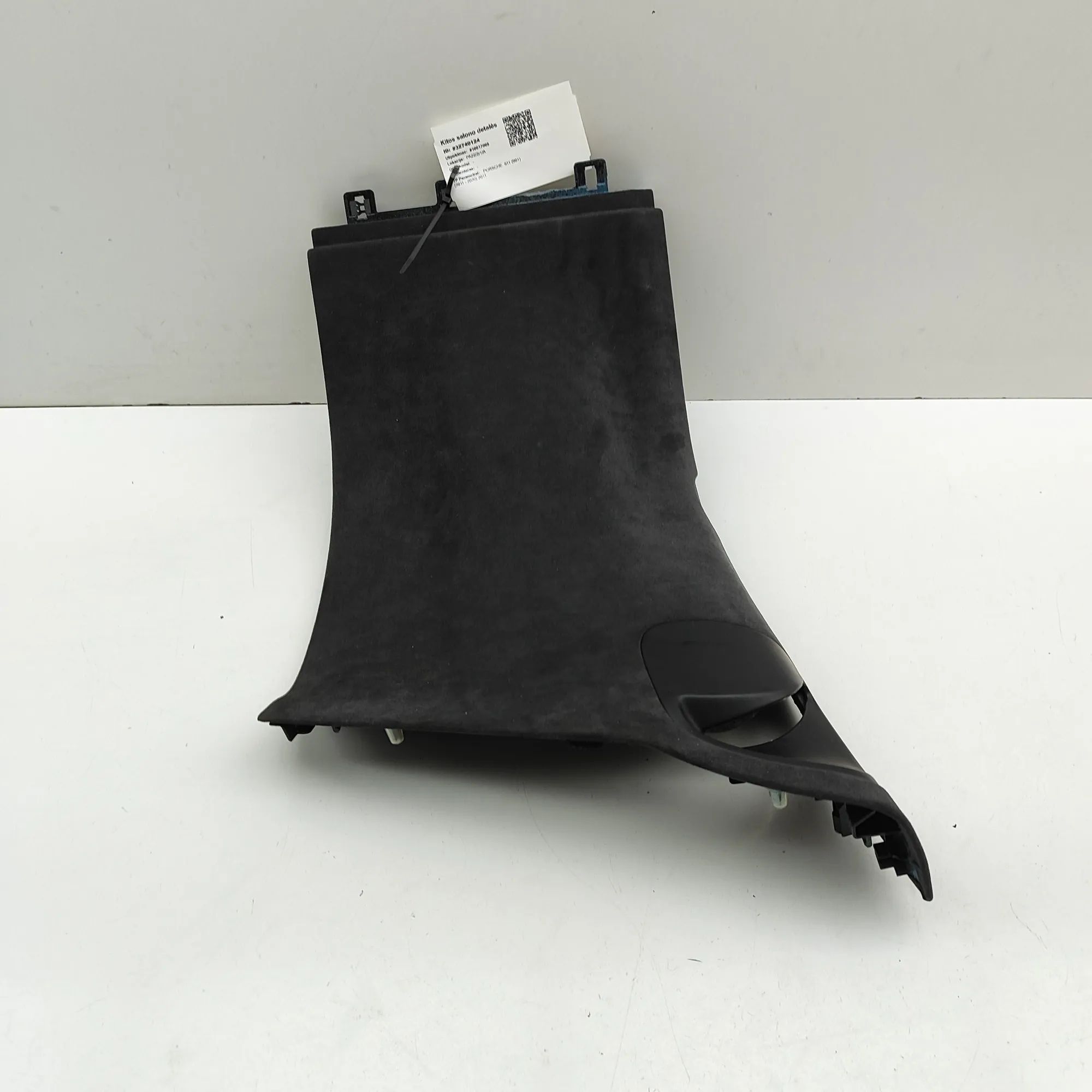 Porsche 911 (991) B-pillar trim — left B-pillar trim — left — PORSCHE 911 (991) (2011-...