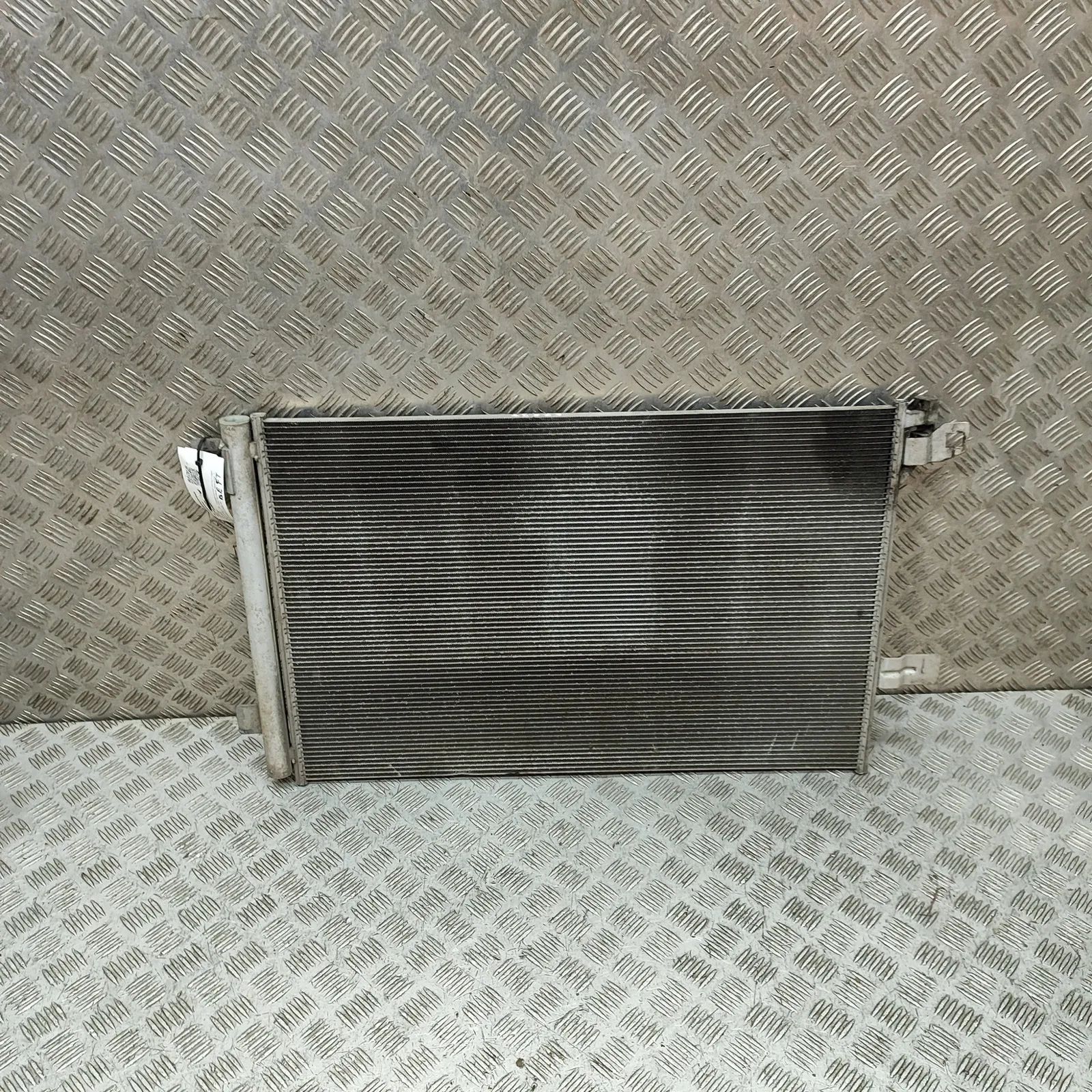 Volkswagen Transporter (T6, Caravelle, Multivan) A/C Air Con Radiator A/C Air Con Radiator — VW TRANSPORTER (VI T6 Va...