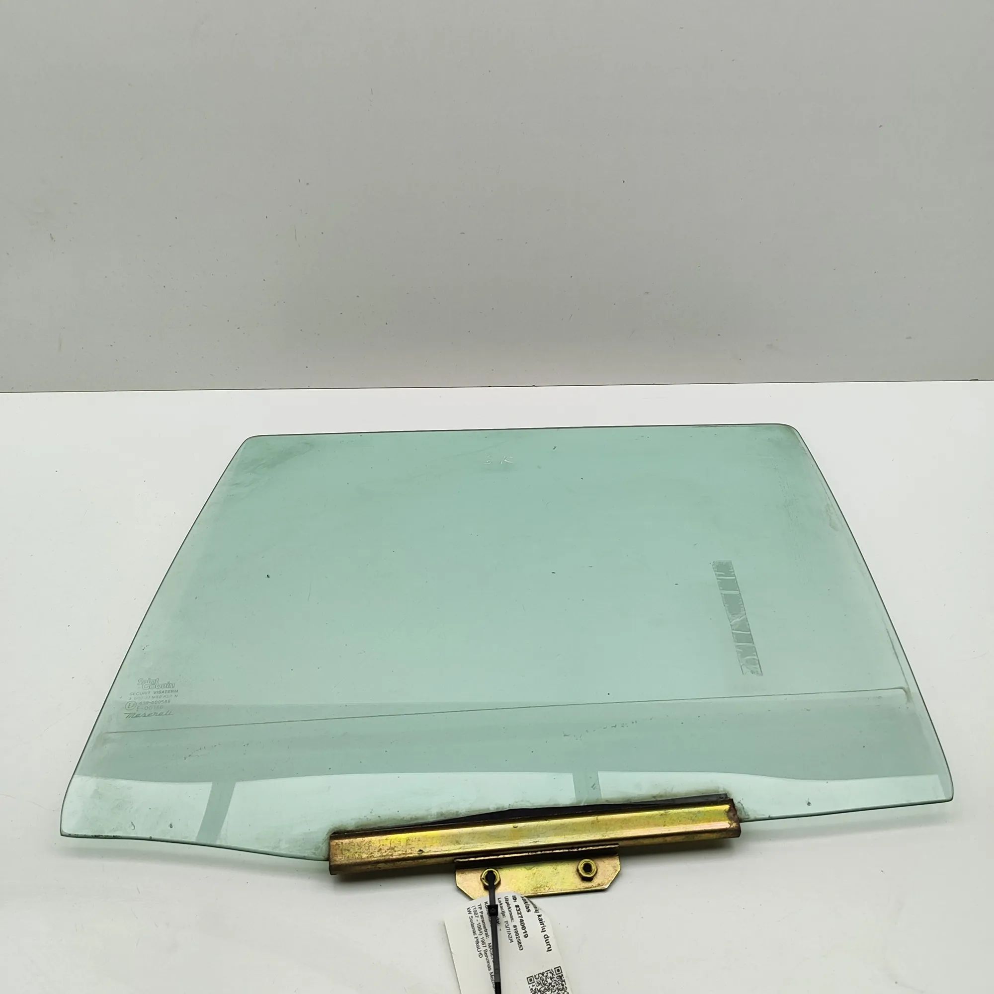 Maserati Biturbo (2, 4, Spyder, Karif) Rear Left Door Window Rear Left Door Window — MASERATI 425 (1987-1994...