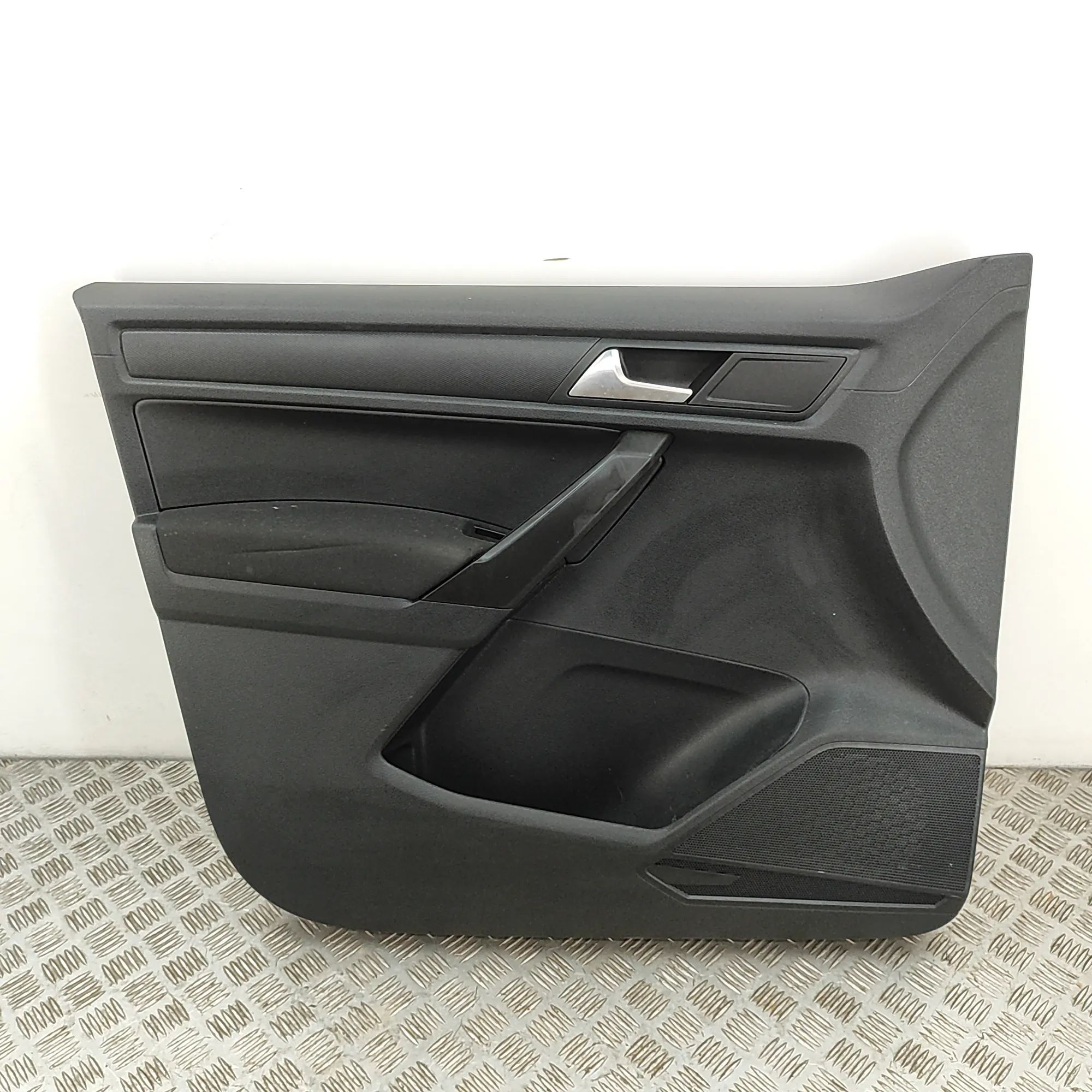 Volkswagen Caddy (2K) Front Left Door Panel