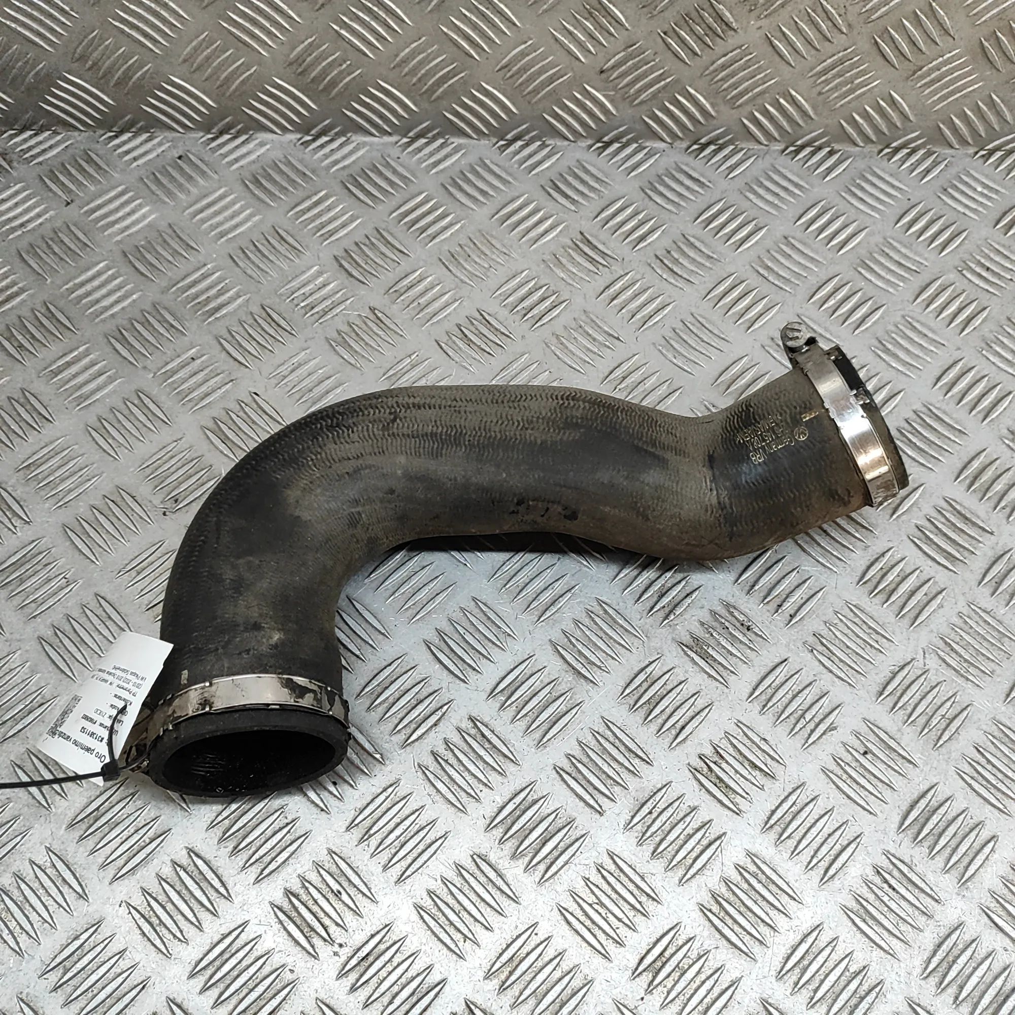 Volkswagen Amarok Intercooler Hose Pipe Intercooler Hose Pipe — VW AMAROK (2H_, S1B) (2...