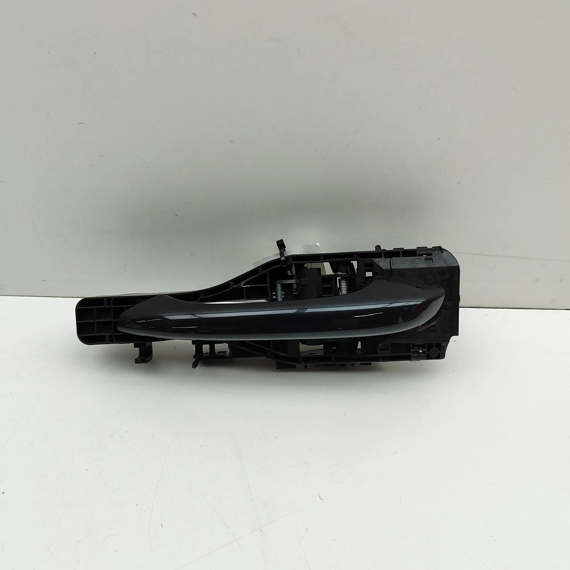 Porsche Macan Exterior door handle — rear left Exterior door handle — rear left — PORSCHE MACA...