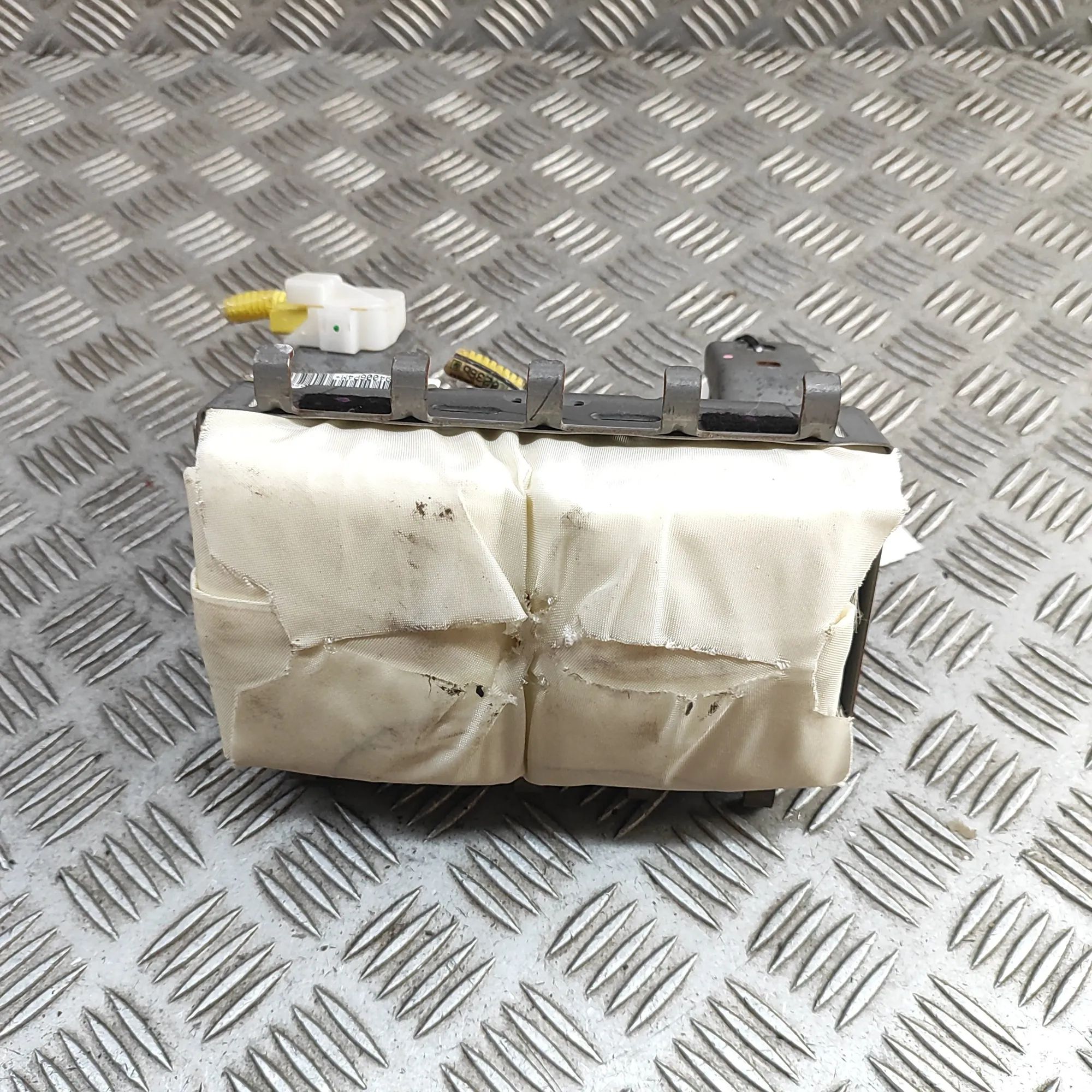 Toyota Hilux Dashboard Safety Bag SRS Dashboard Safety Bag SRS — TOYOTA HILUX (VII Pi...