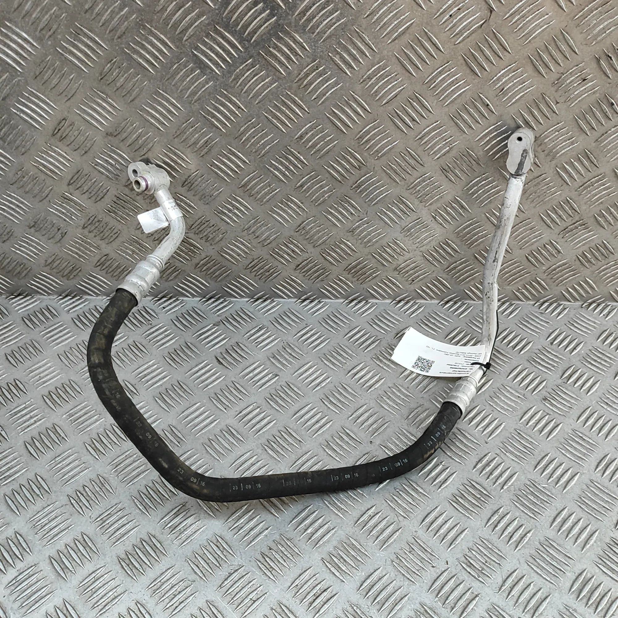 Audi Q5 (8R) A/C Air Con Hose Pipe A/C Air Con Hose Pipe — AUDI Q5 (8R) (2008-2017...
