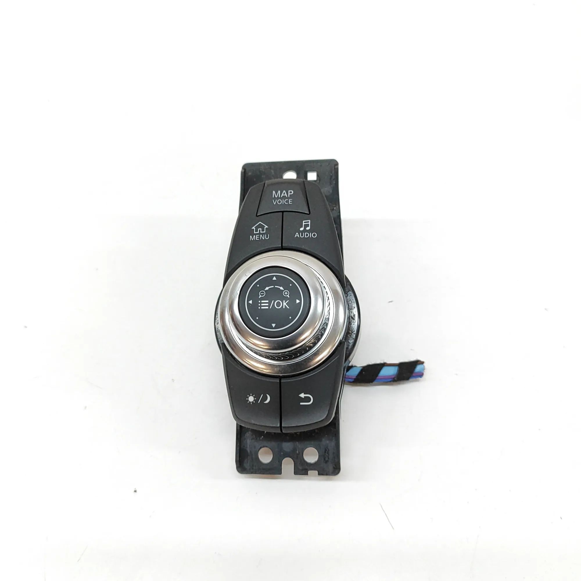 Infiniti Q30 Navigation Control Knob