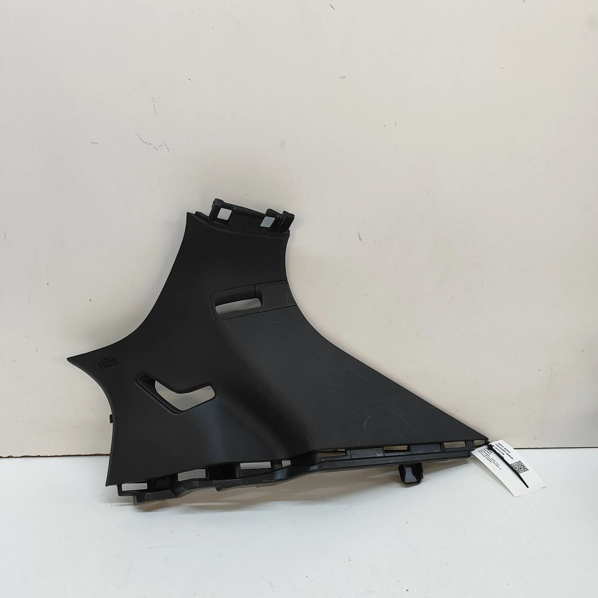 Honda HR-V / e:Ny1 Right Side Pillar Trim