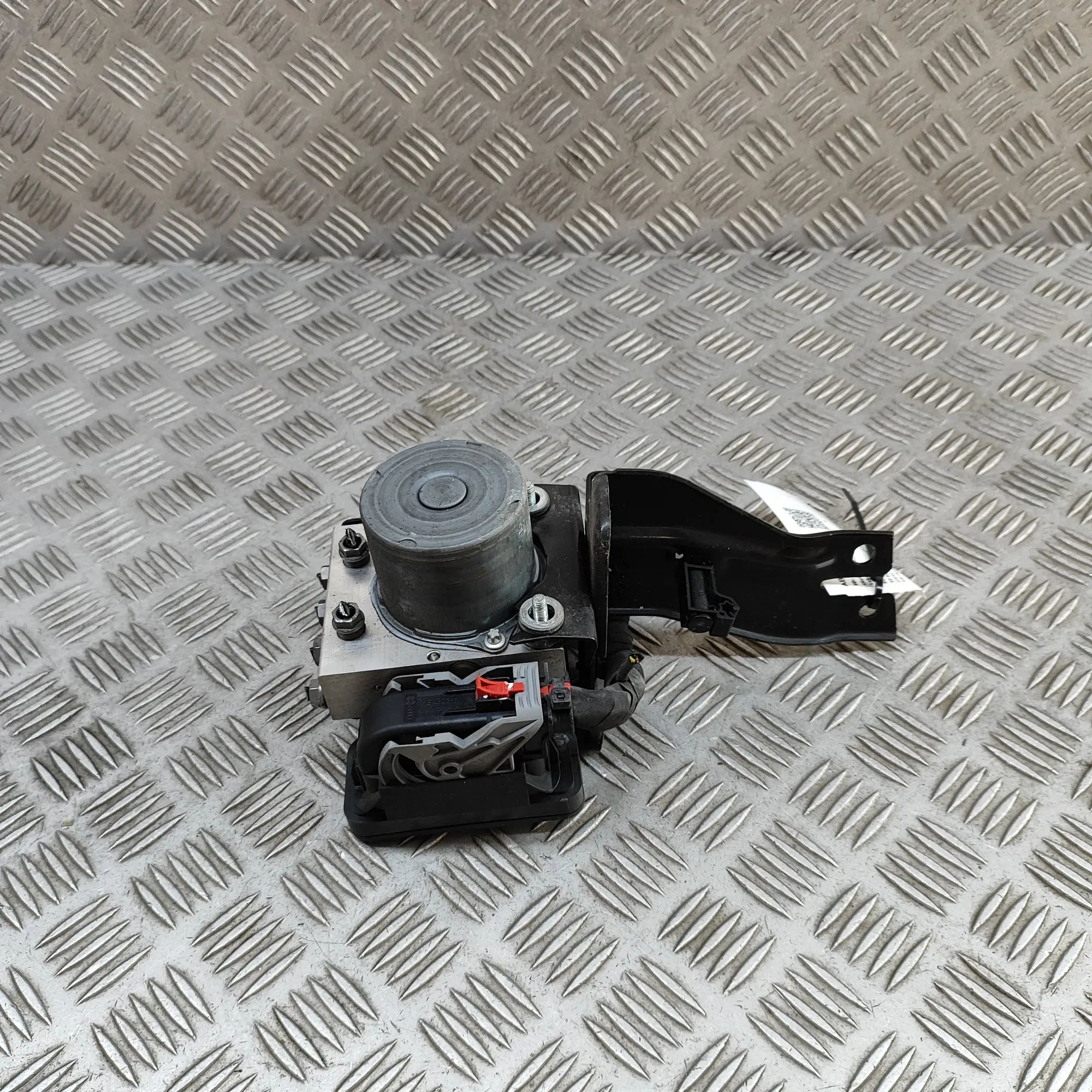 Audi A1 (8X) ABS hydraulic pump ABS Pump — AUDI A1 (8X1, 8XK) (2010-2018) — 6C0...