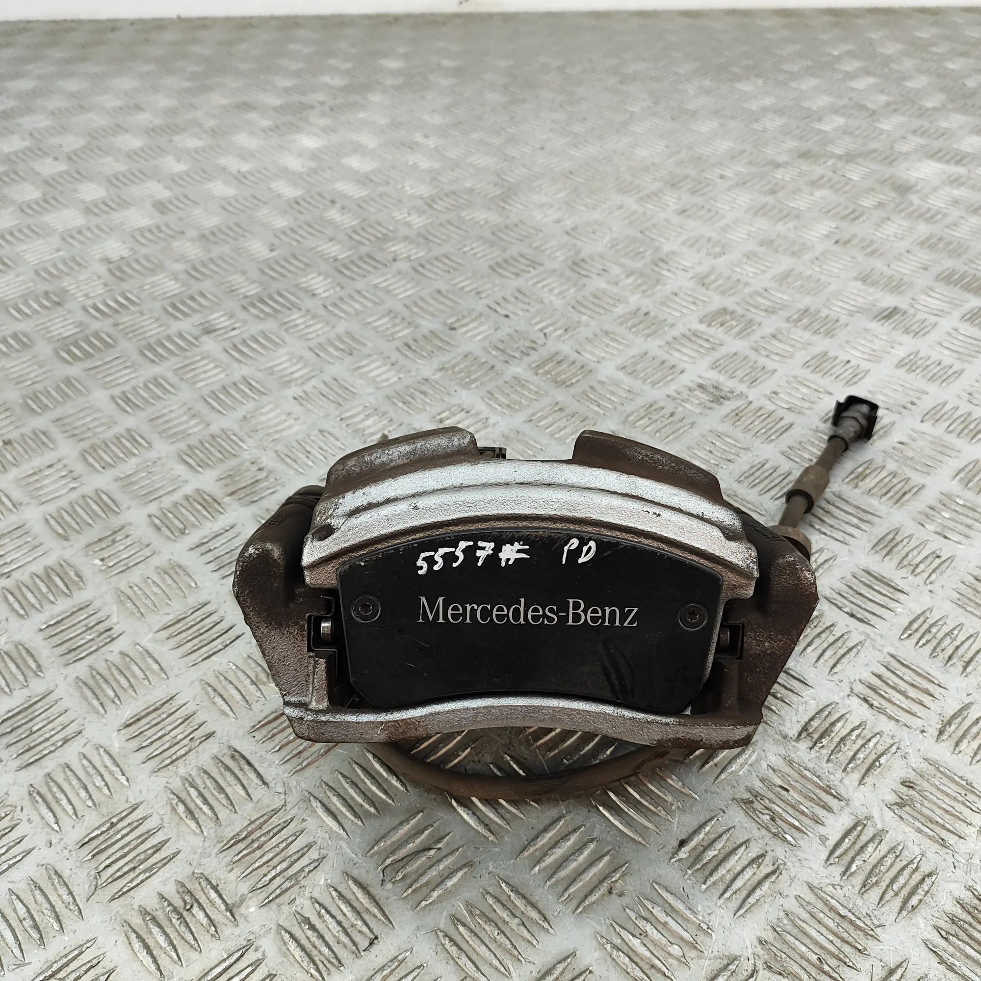 Mercedes-Benz CLA (C118) Brake caliper — front right Brake caliper — front right — MERCEDES BENZ CLA...