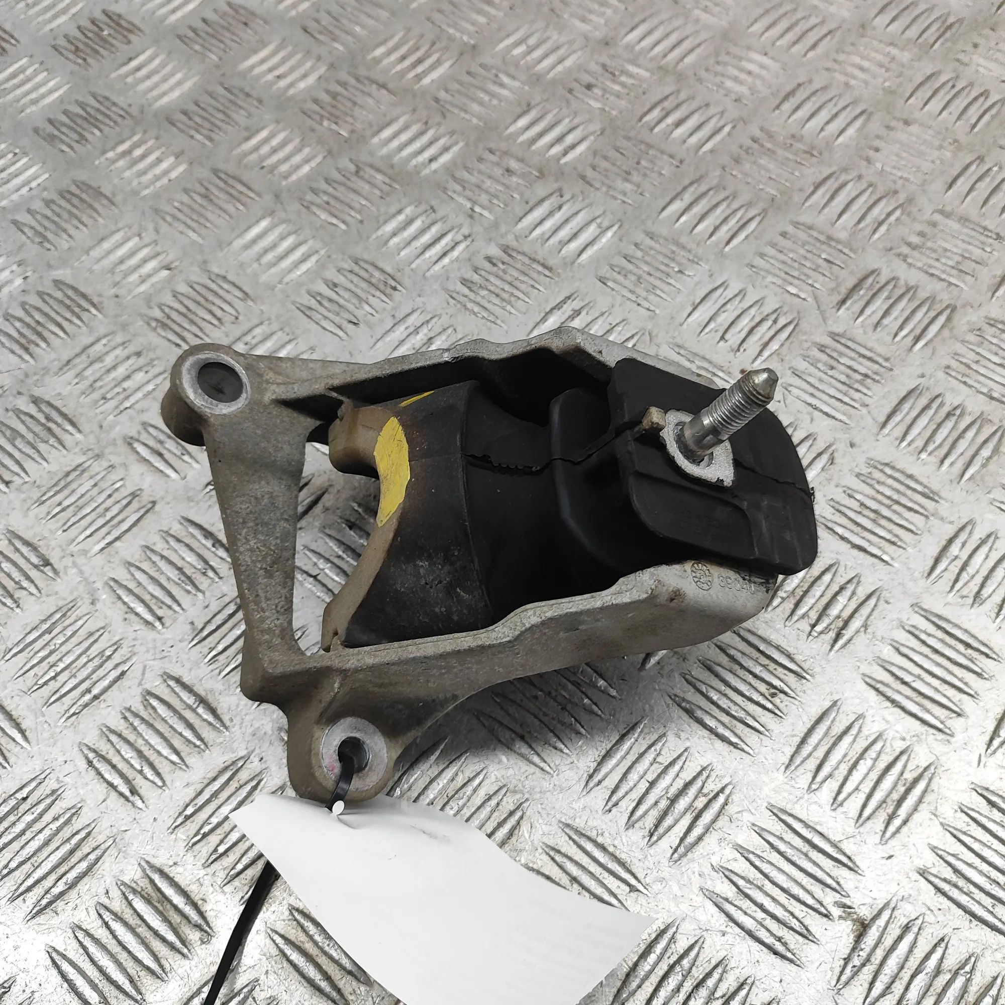 Mazda MX-5 Right Side Engine Mount Right Side Engine Mount — MAZDA MX-5 (IV ND) (2...