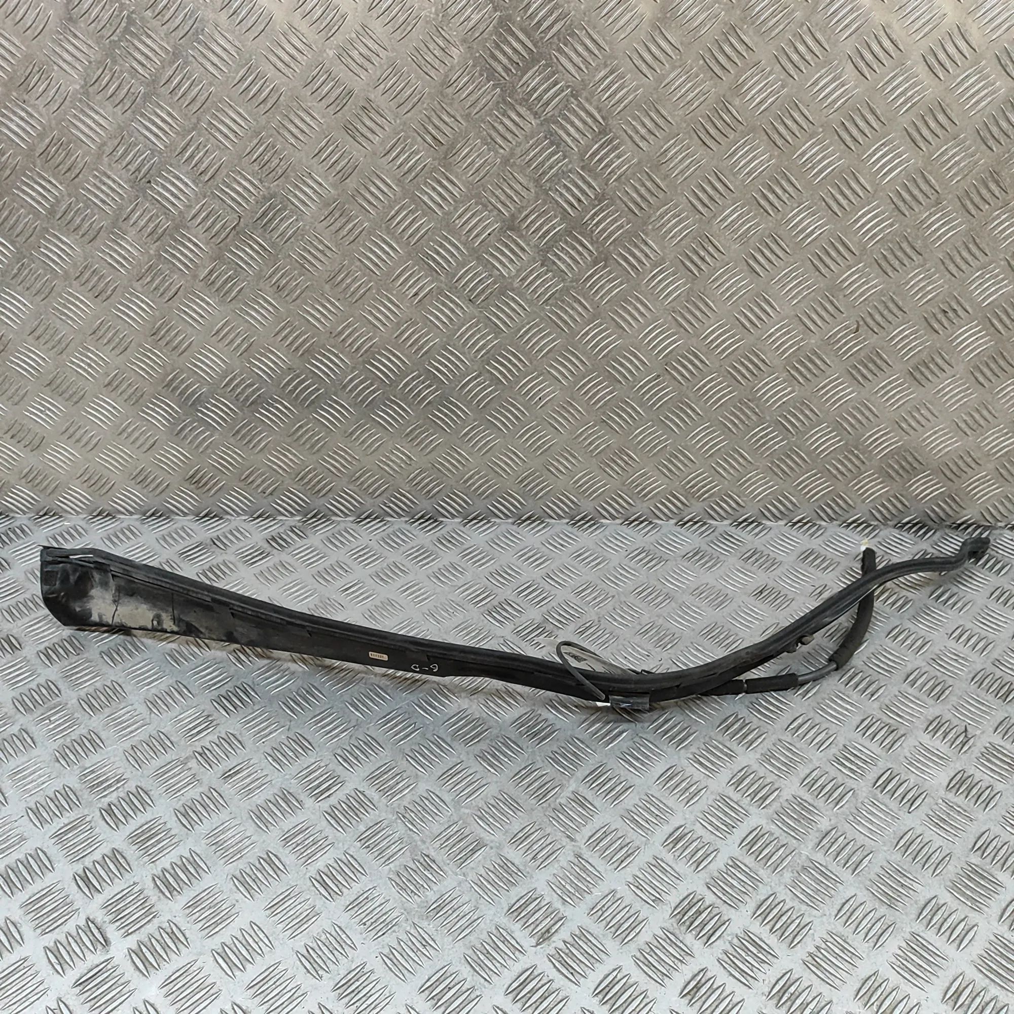 Toyota RAV4 (XA40) Tailgate drip rail trim — right Tailgate drip rail trim — right — TOYOTA RAV (4...