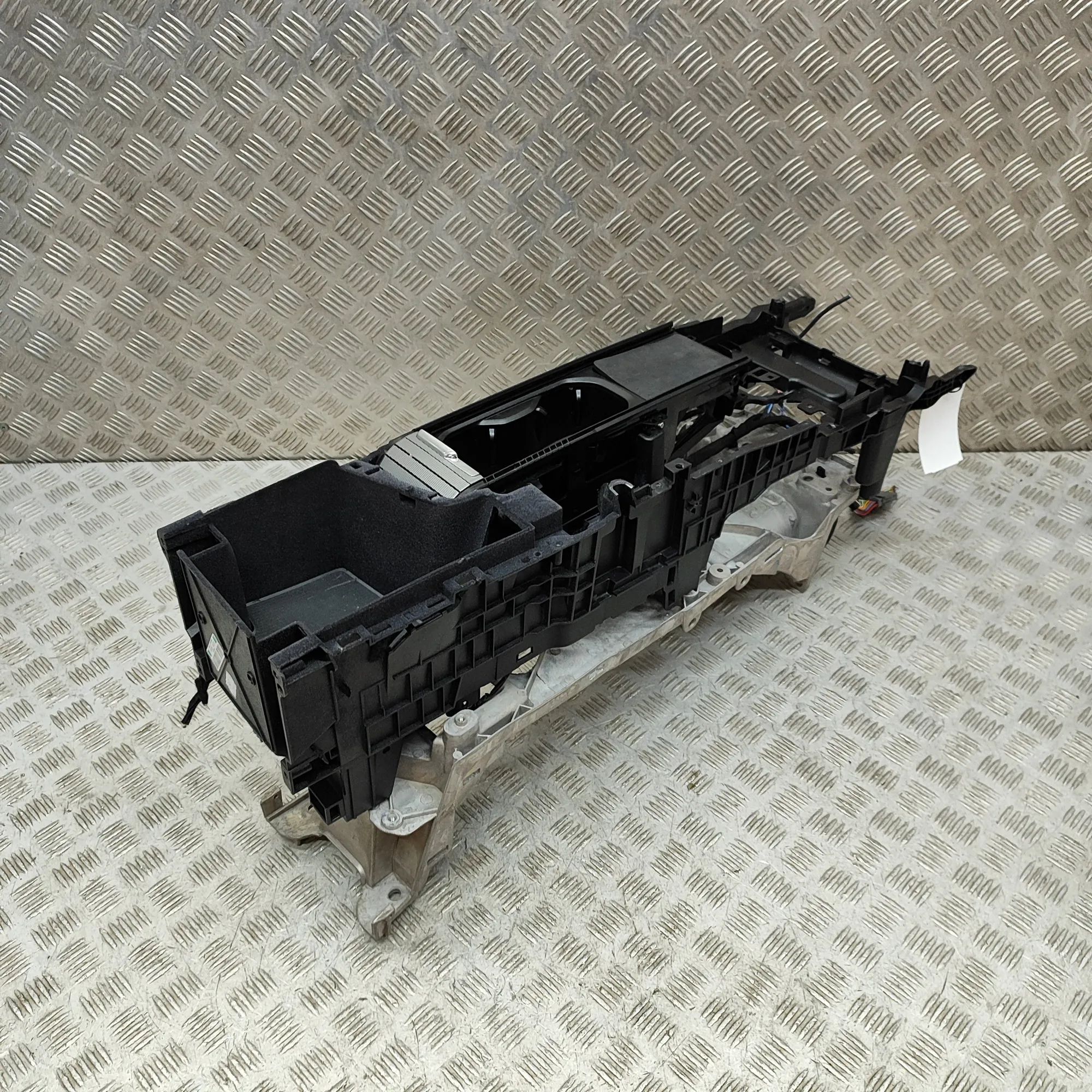 Volvo XC90 center console center Console — VOLVO XC90 (II) (2014-...) — 3...