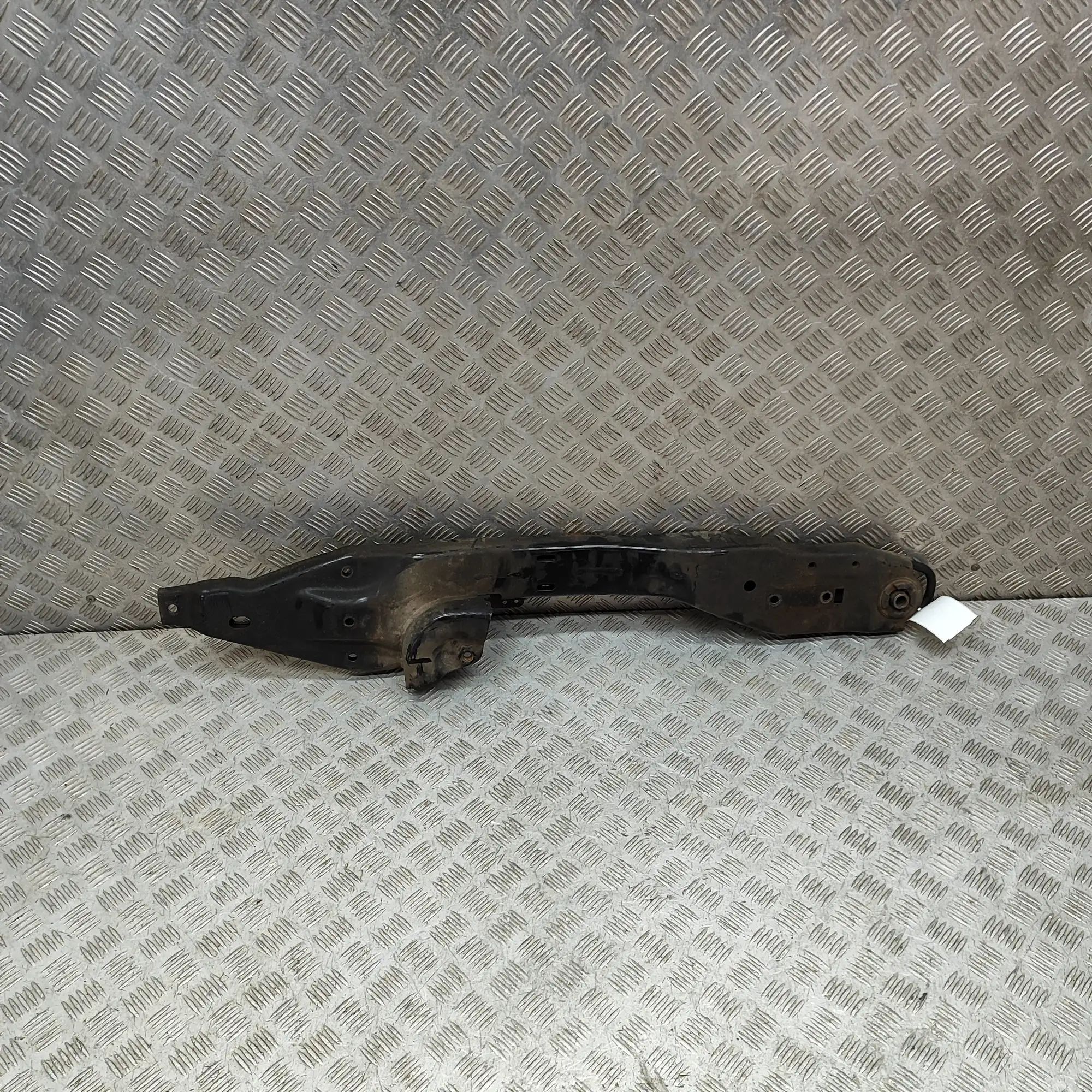 Chrysler Grand Voyager / Town & Country Engine Rear Bracket Engine Rear Bracket — CHRYSLER GRAND (VOYAGER V...