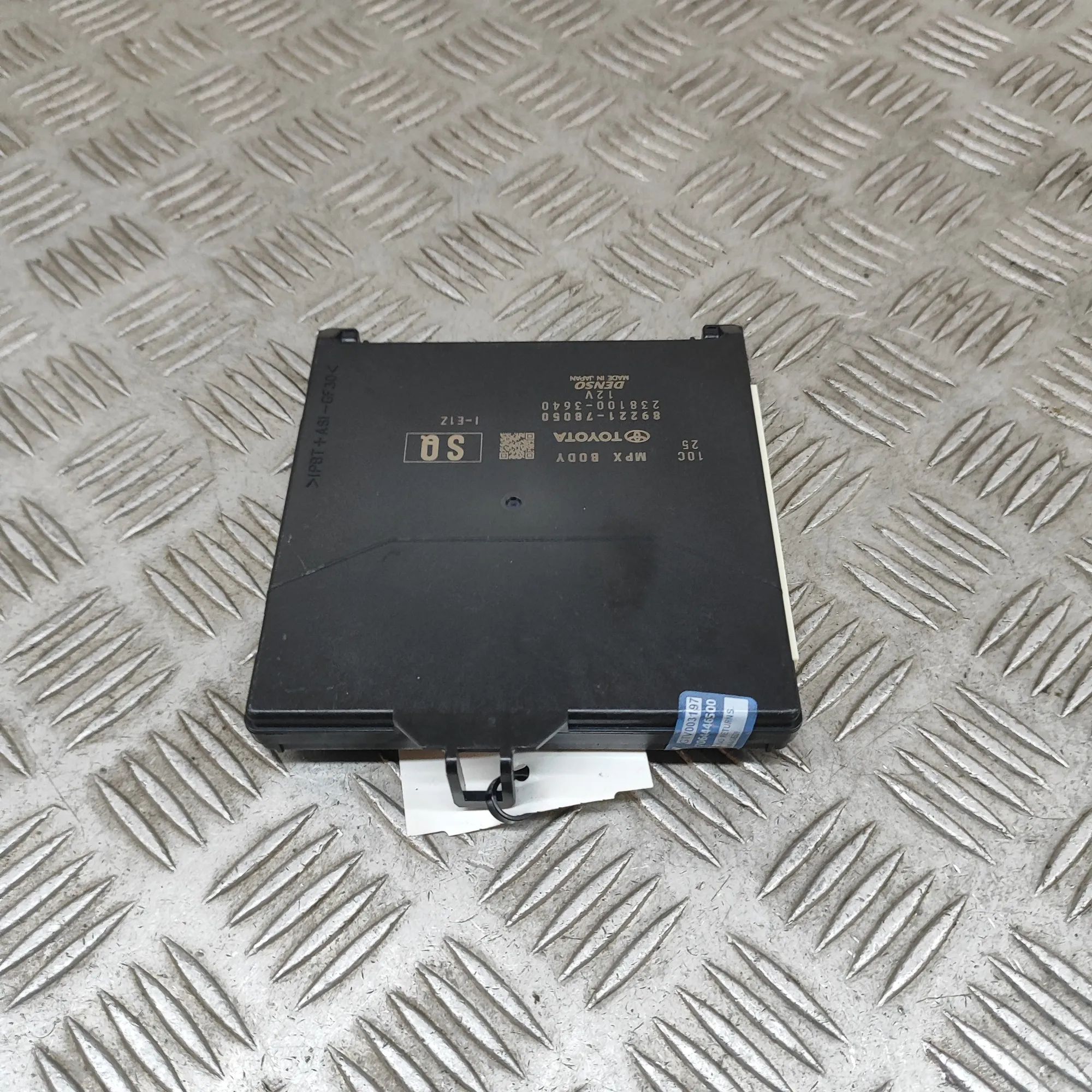Lexus NX Comfort Control Unit Comfort Control Unit — LEXUS NX (_Z1_) (2014-.....