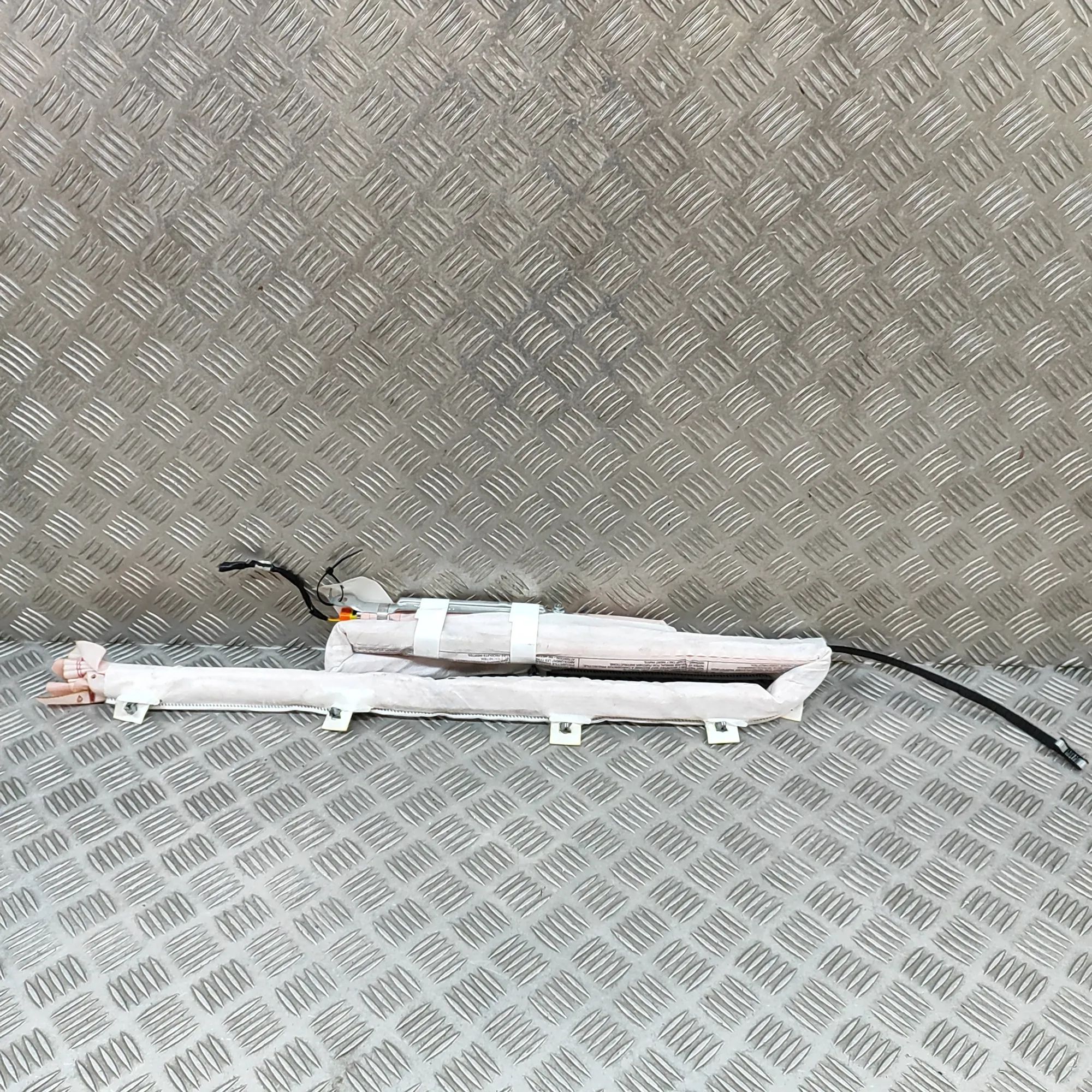 Citroen C5 Aircross Left Side Roof Safety Curtain SRS Left Side Roof Safety Curtain SRS — CITROEN C5 ...