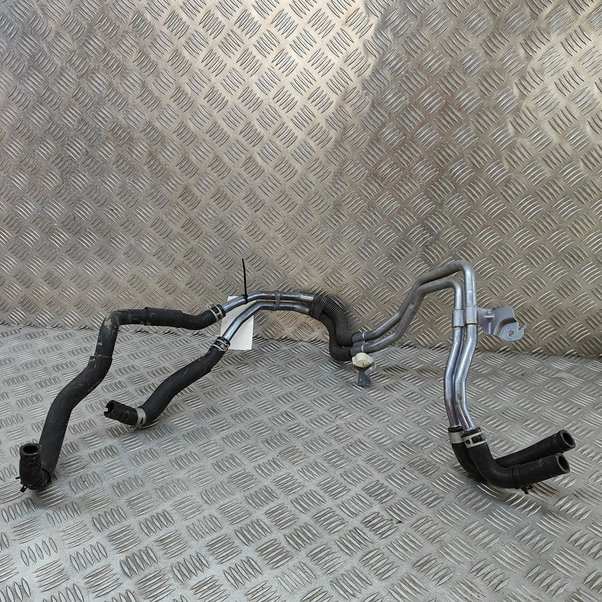 Mazda MX-5 Шланг системы охлаждения Coolant hose — MAZDA MX-5 (IV ND) (2015-...)

G...