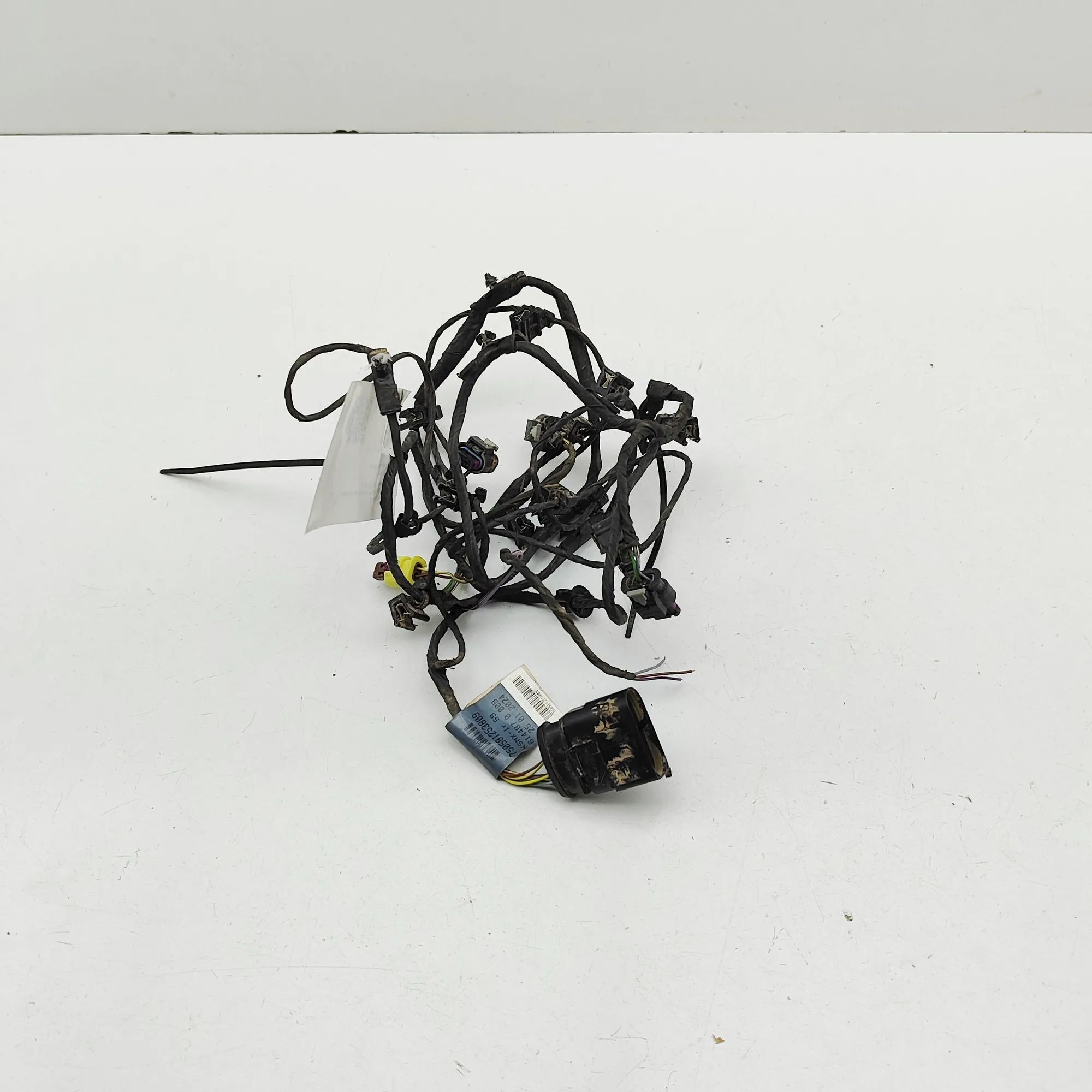 Audi Q5 (FY) Front Parking Sensor Wiring Loom Front Parking Sensor Wiring Loom — AUDI Q5 (FY)...