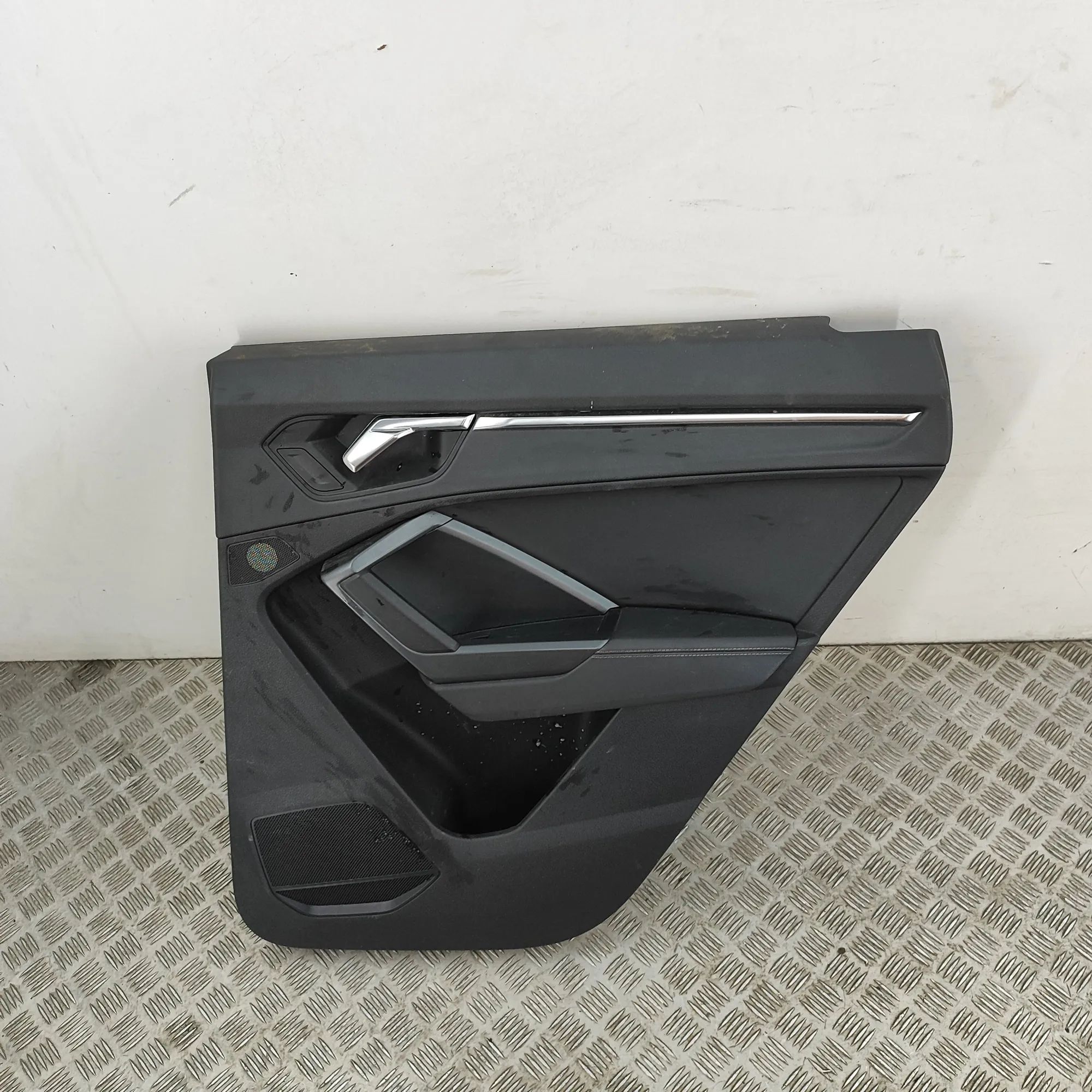 Audi Q3 (F3) Rear Right Door Panel Rear Right Door Panel — AUDI Q3 (F3) (2018-...)...