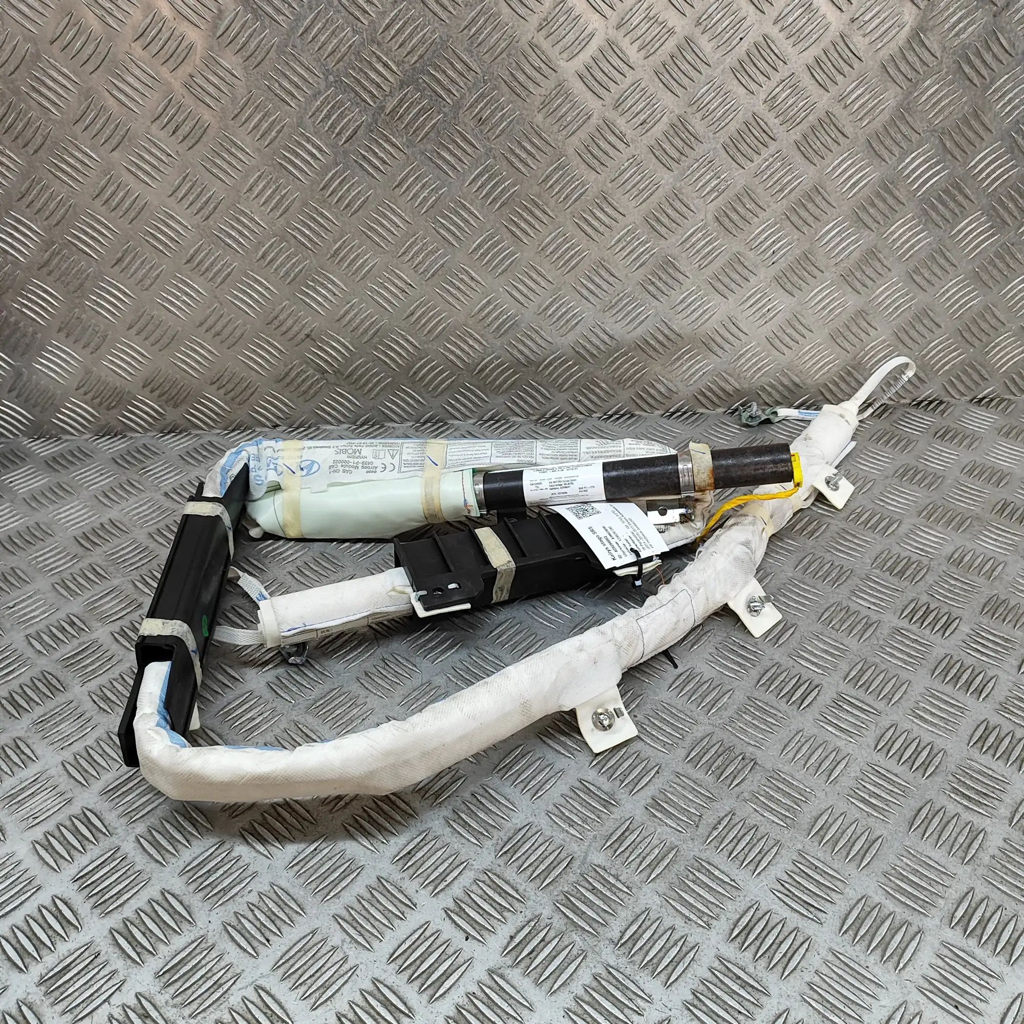 Kia Soul Left Side Roof Safety Curtain SRS Left Side Roof Safety Curtain SRS — KIA SOUL (I...