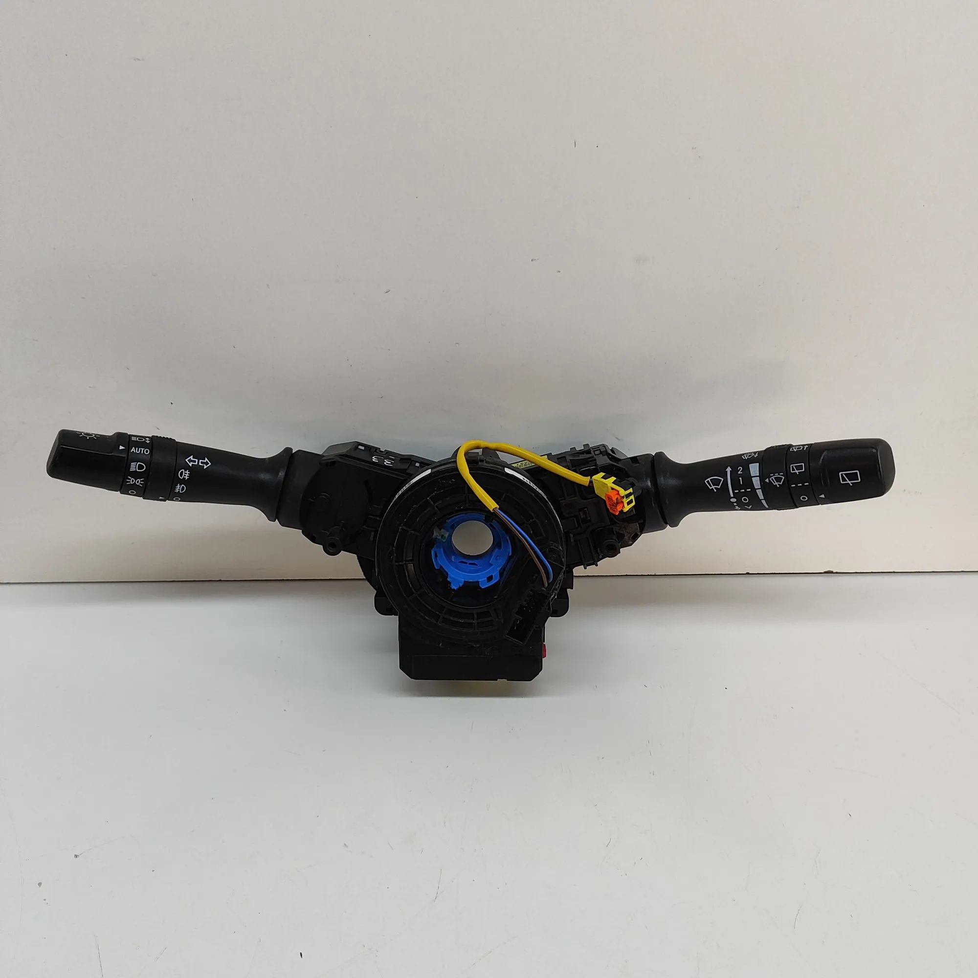 Kia Soul Indicator Wiper Stalk Switch Indicator Wiper Stalk Switch — KIA SOUL (II PS)...